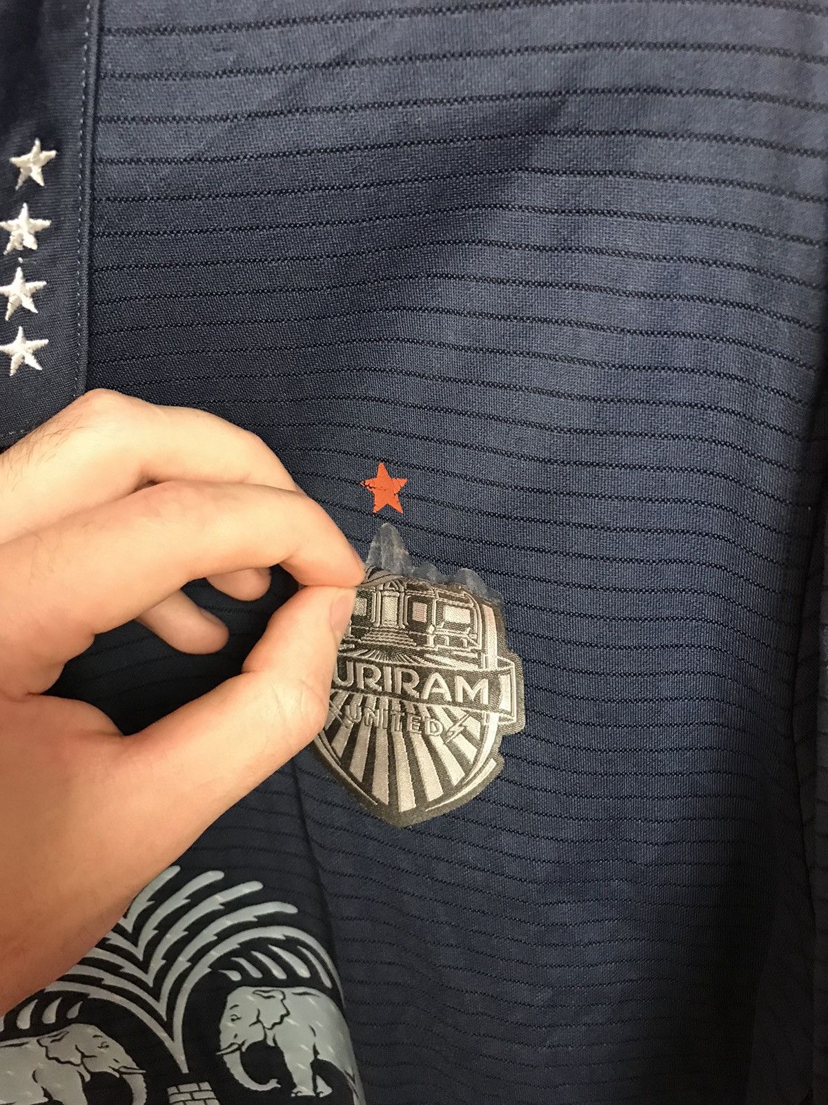 Vintage Vintage Buriram United soccer jersey Size US L / EU 52-54 / 3 - 9 Thumbnail