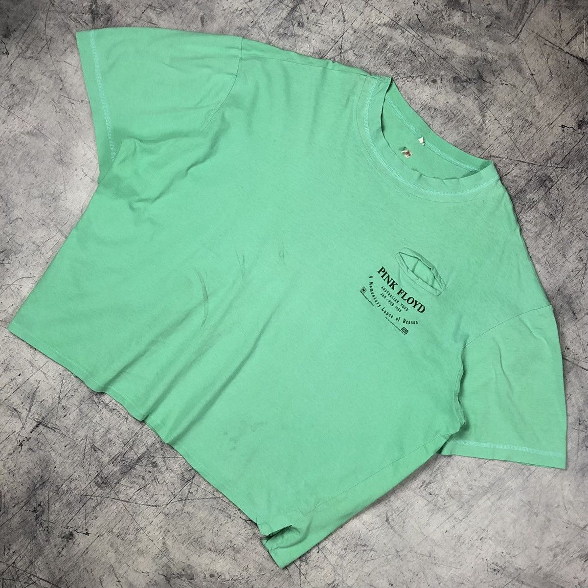 Pink Floyd Rare 1988 Pink Floyd Australian Tour Tee Size US L / EU 52-54 / 3 - 1 Thumbnail