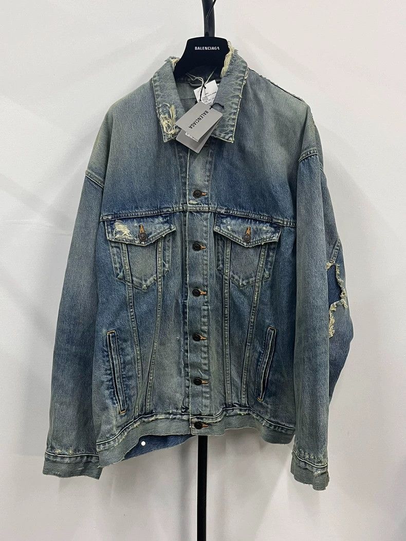 Balenciaga Balenciaga Lightning destroys old denim jacket 2505-Nextarr Size US S / EU 44-46 / 1 - 2 Thumbnail