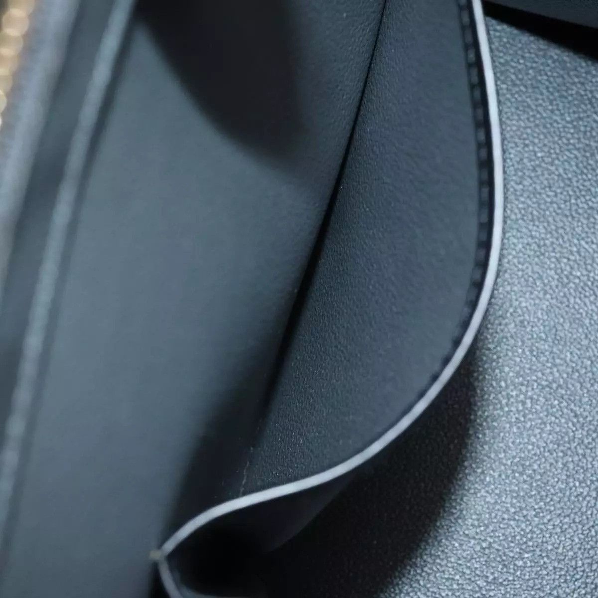 Louis Vuitton LOUIS VUITTON Epi Riviera Hand Bag Noir Black Size ONE SIZE - 4 Thumbnail