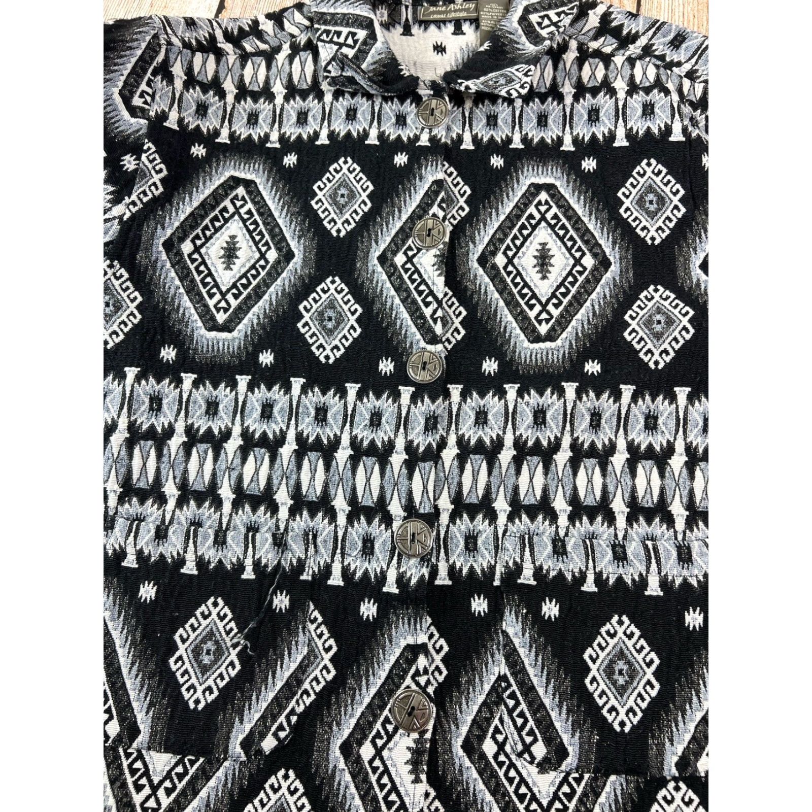 Vintage VINTAGE Women’s Jane Ashley Aztec Black White Button Jacket Size XL Women White Aztec Jacket XL Women Mens? Size XL / US 12-14 / IT 48-50 - 3 Thumbnail