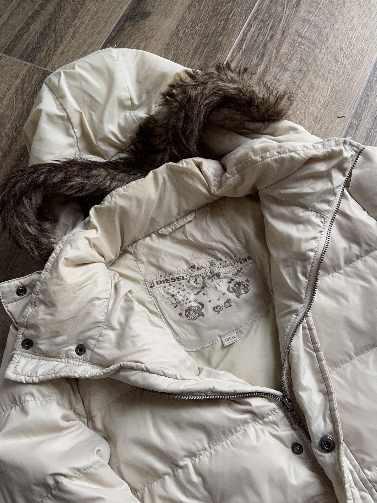 Diesel DIESEL CREAM FUR PUFFER JACKET Size S / US 4 / IT 40 - 4 Thumbnail