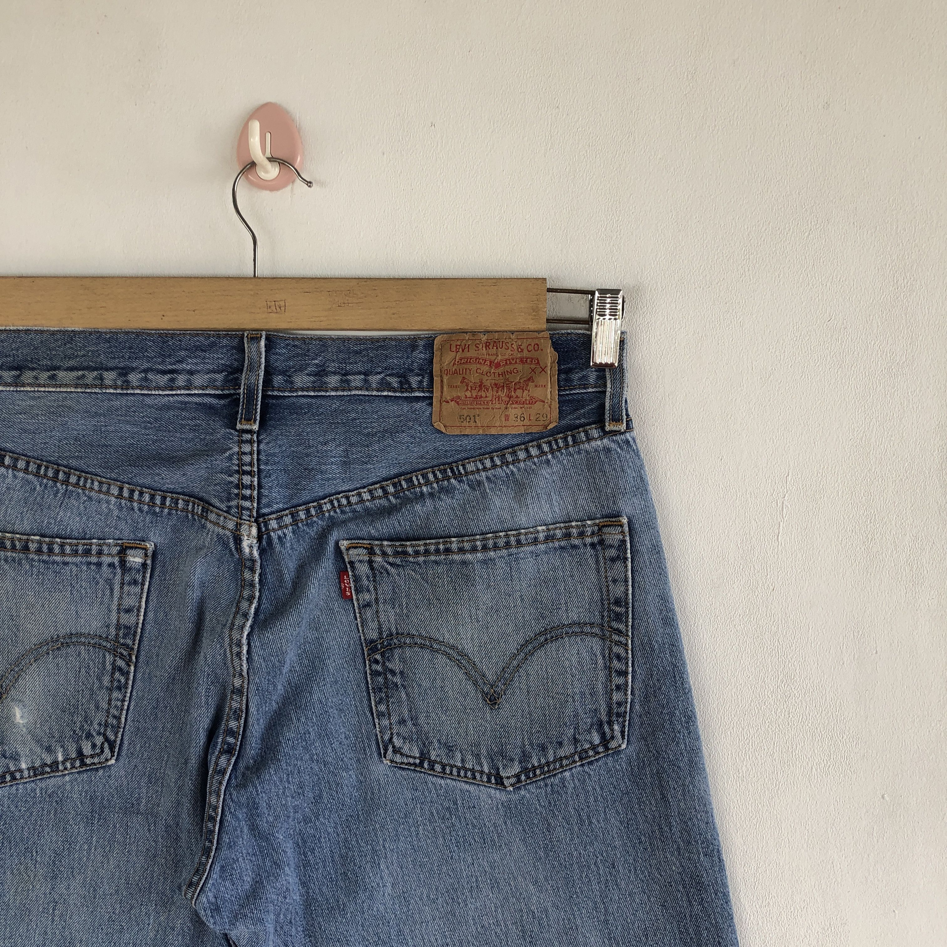 Levi's Vintage Levis 501 Light Wash Jeans Distressed Levi's Denim Size US 32 / EU 48 - 5 Thumbnail