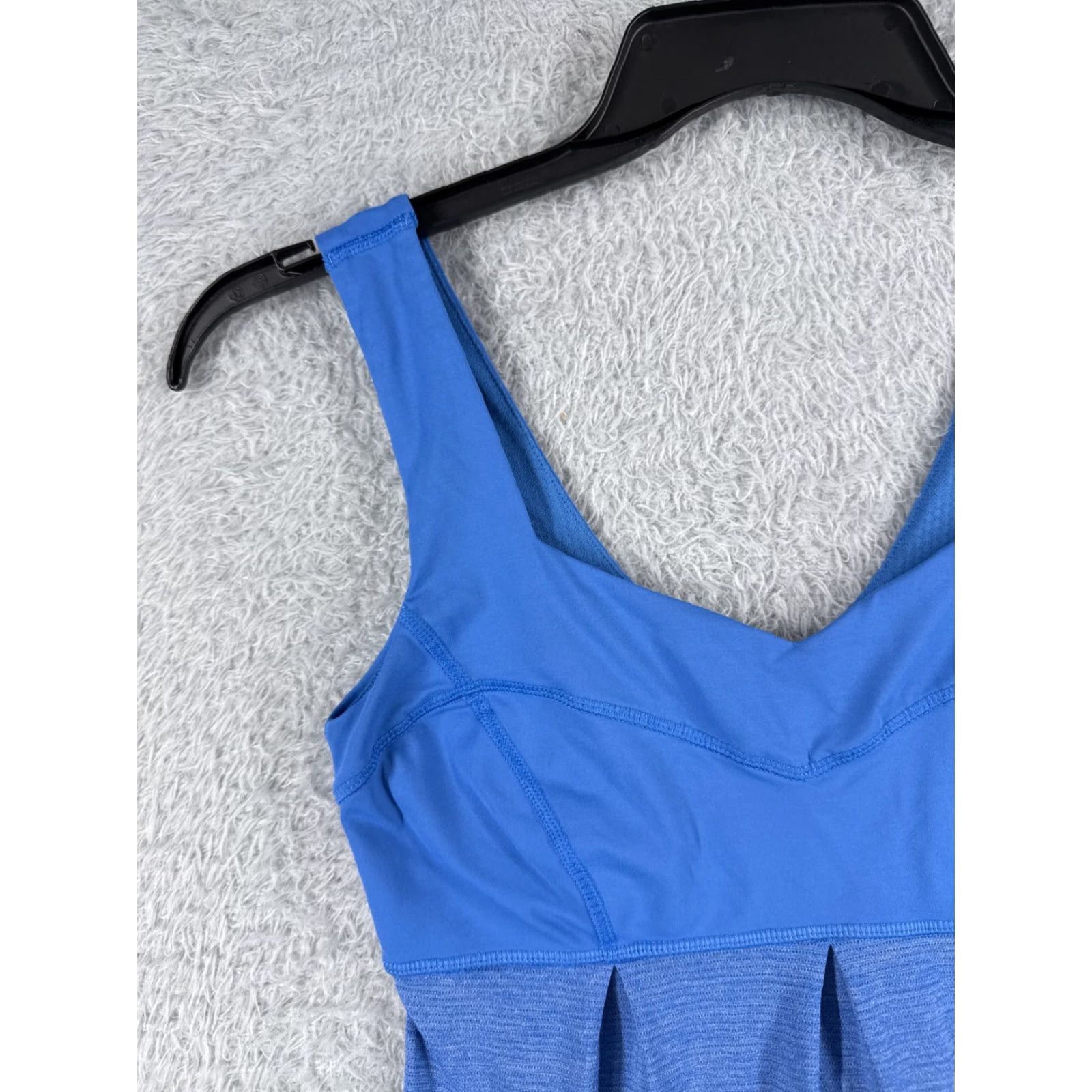 Lululemon Lululemon Shirt Women 4 Blue Tank Sleeveless Racerback Drawstring Built-In Bra Athletic Colorful Outdoor Sports 90s Size S / US 4 / IT 40 - 3 Thumbnail