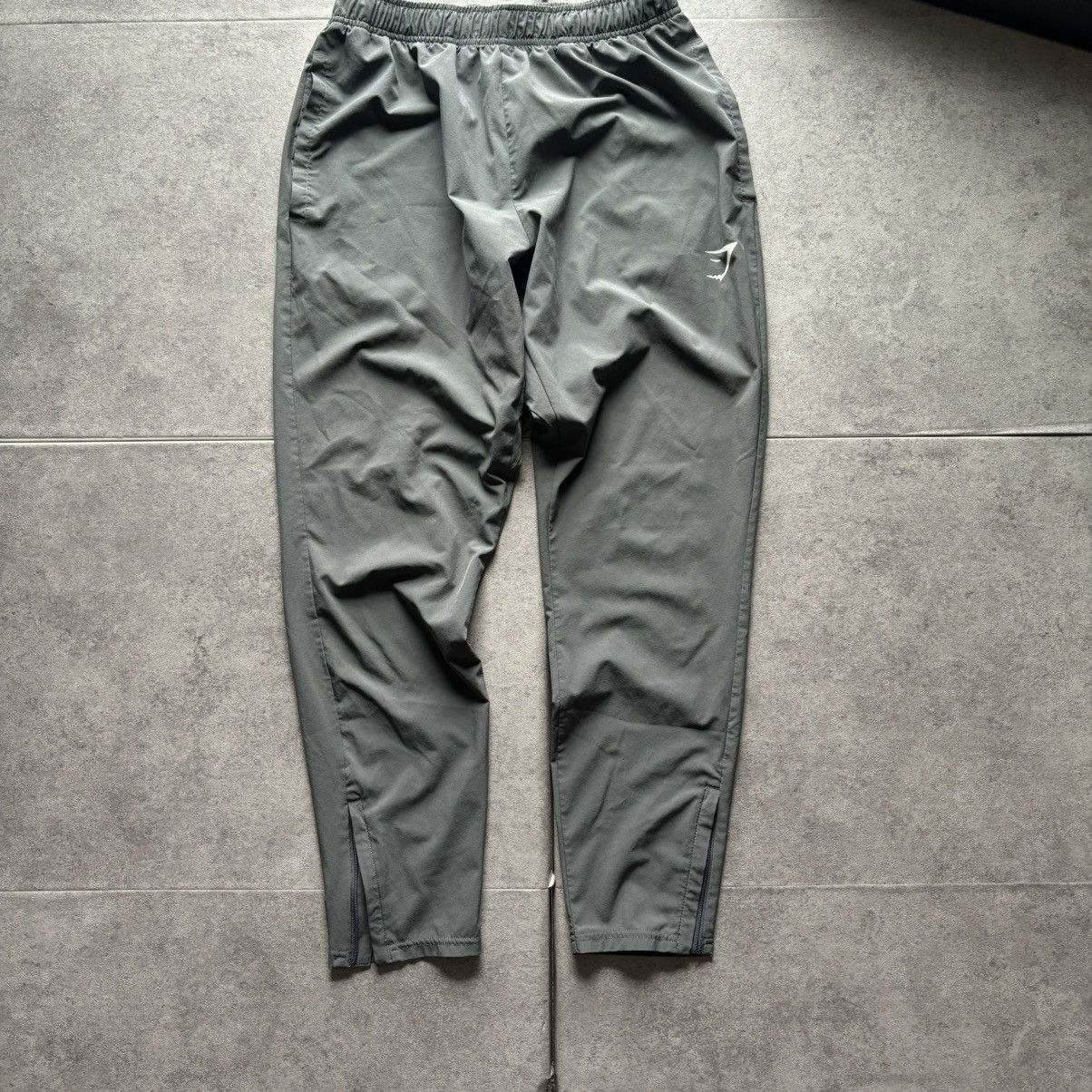Gymshark Gymshark arrival woven joggers-gray Size US 30 / EU 46 - 1 Thumbnail