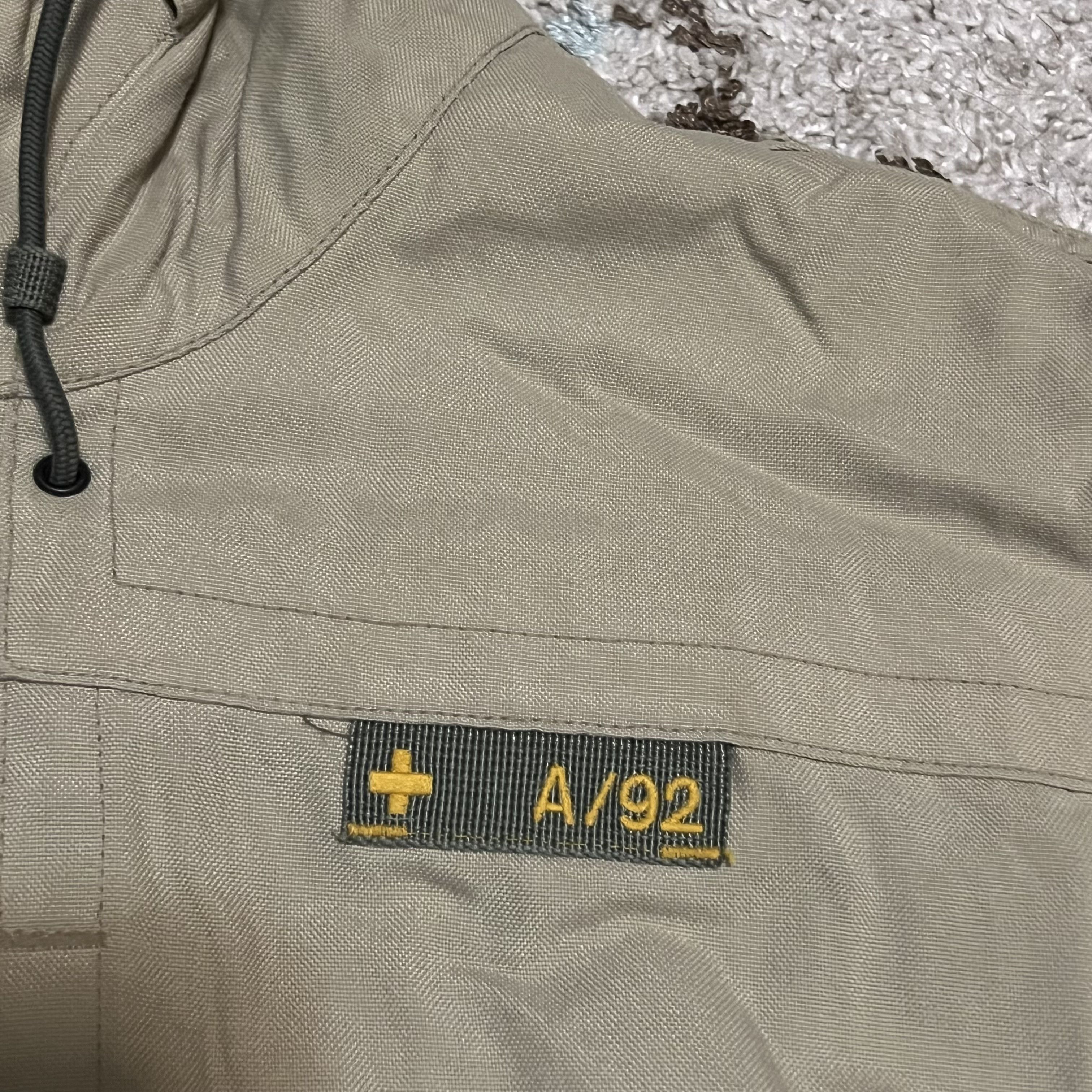 Abercrombie & Fitch × Vintage Abercrombie and Fitch Military Surplus Jacket Size Large Tan Size US L / EU 52-54 / 3 - 3 Thumbnail