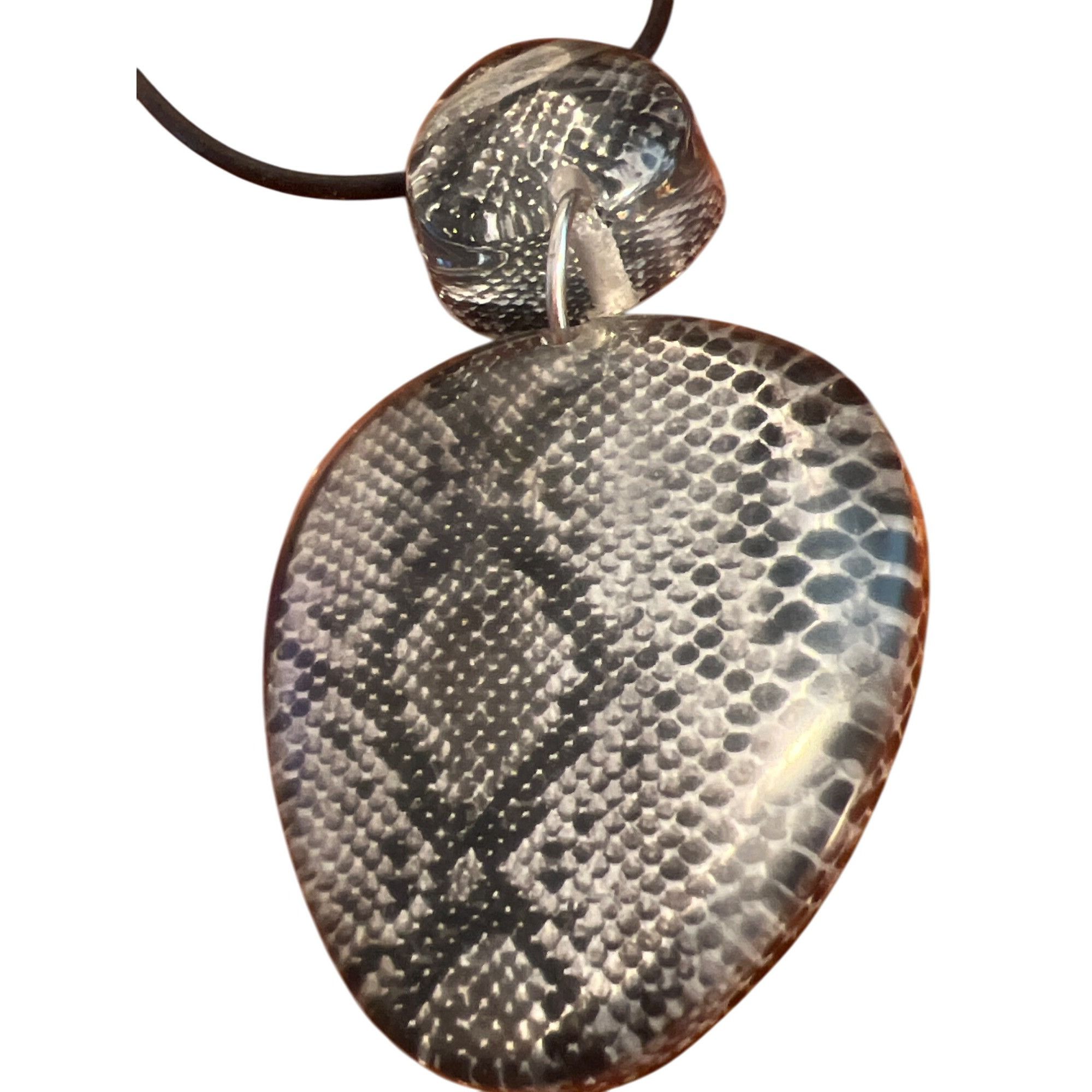 Other Vintage Y2K Large Snake Print Acrylic Pendant Necklace Black Size ONE SIZE - 2 Thumbnail