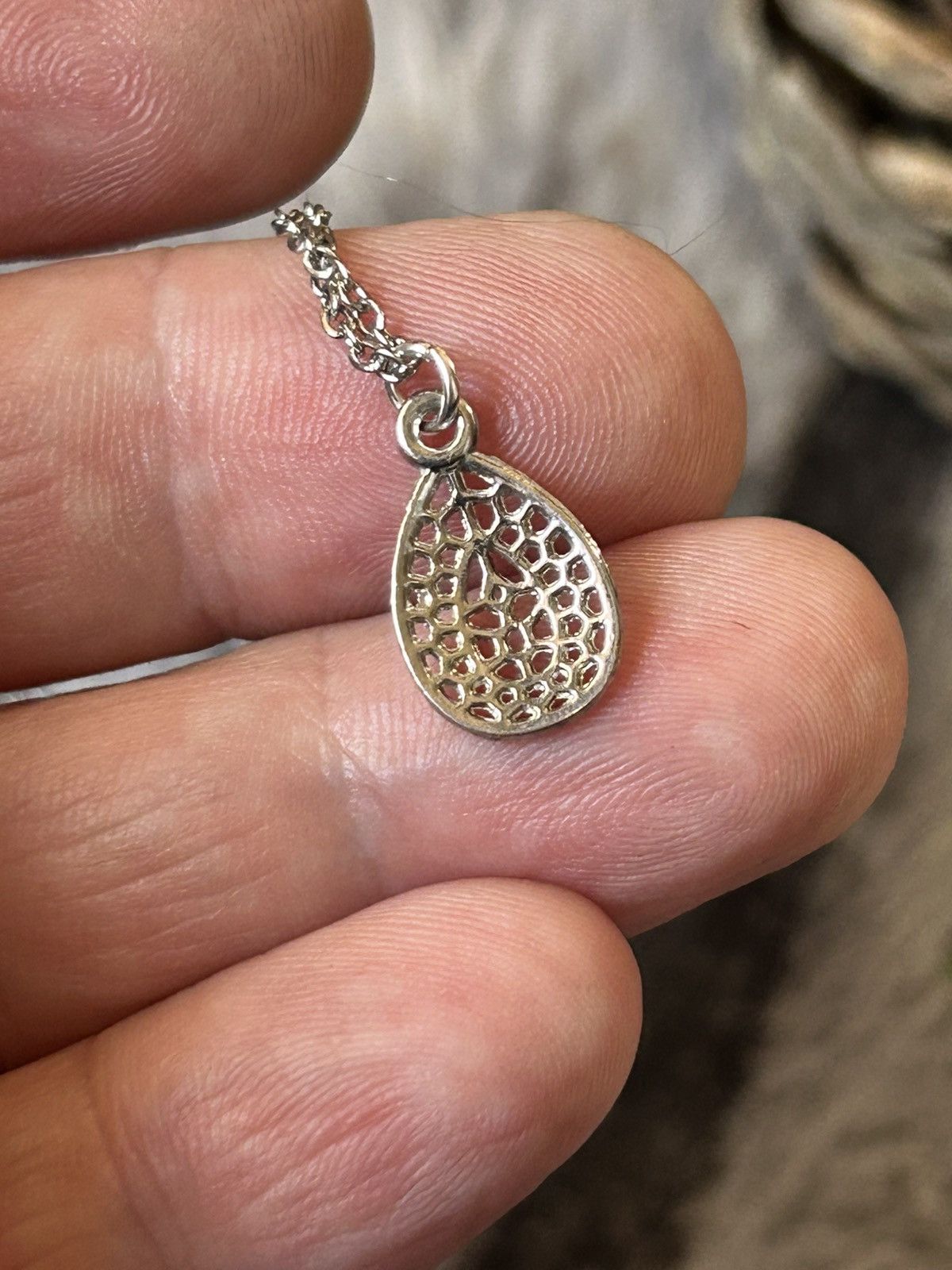 Handmade Handcrafted vintage filigree raindrop pendant necklace Size ONE SIZE - 6 Thumbnail