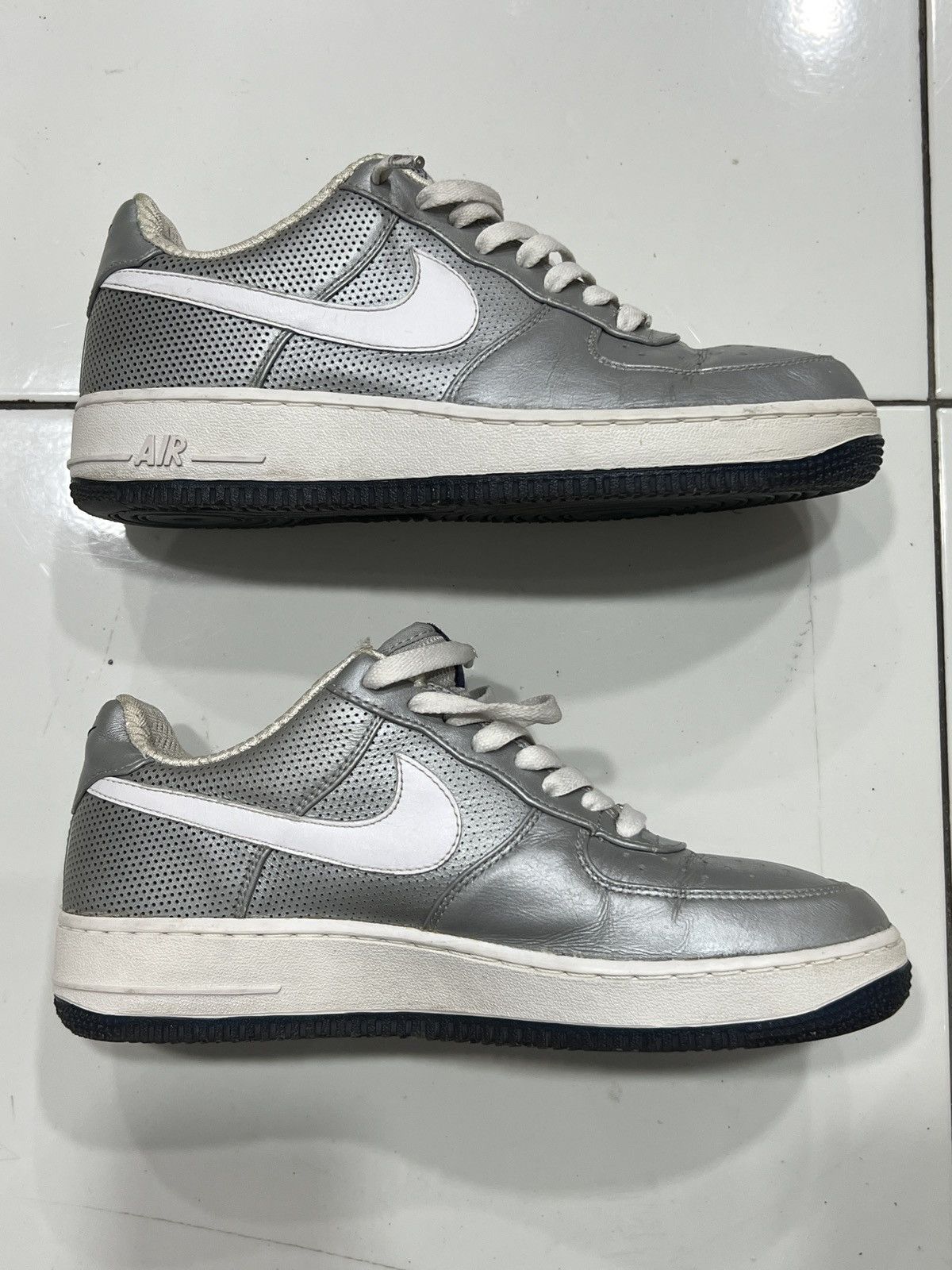 Nike Nike Air Force 1 Low Futura Be True 2010 Silver 318775-005 Size US 8 / EU 41 - 3 Thumbnail