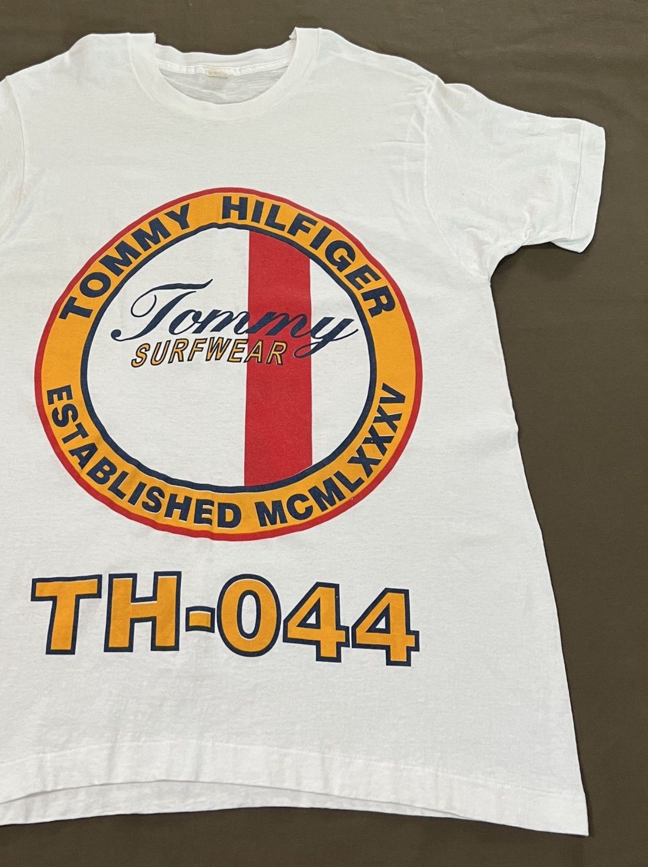 Vintage Vintage 80s Tommy surfwear graphic streetwear Single Stitch Size US XL / EU 56 / 4 - 1 Thumbnail