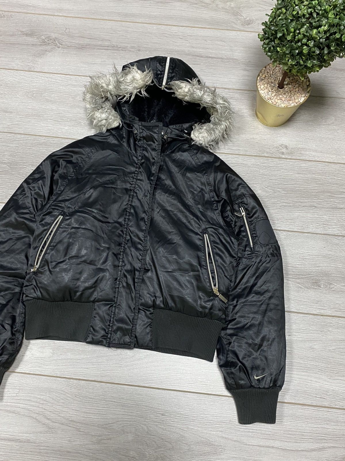 Nike Nike vintage N2B zip hood bomber nylon fur alaska jacket Size S / US 4 / IT 40 - 2 Thumbnail