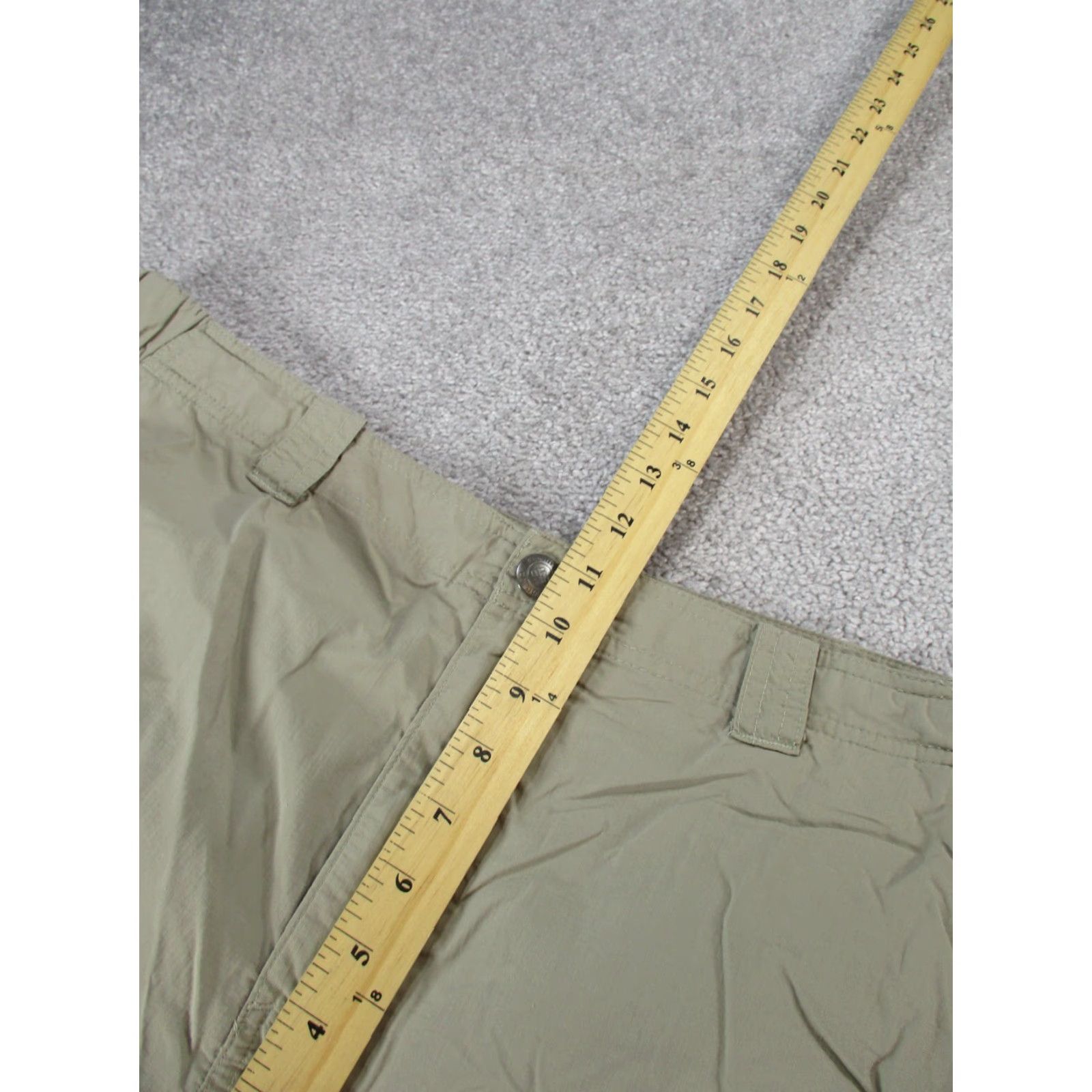 Vintage Columbia Shorts Mens 38 Omnishade Beige Lightweight Nylon Cargo Size US 38 / EU 54 - 5 Thumbnail