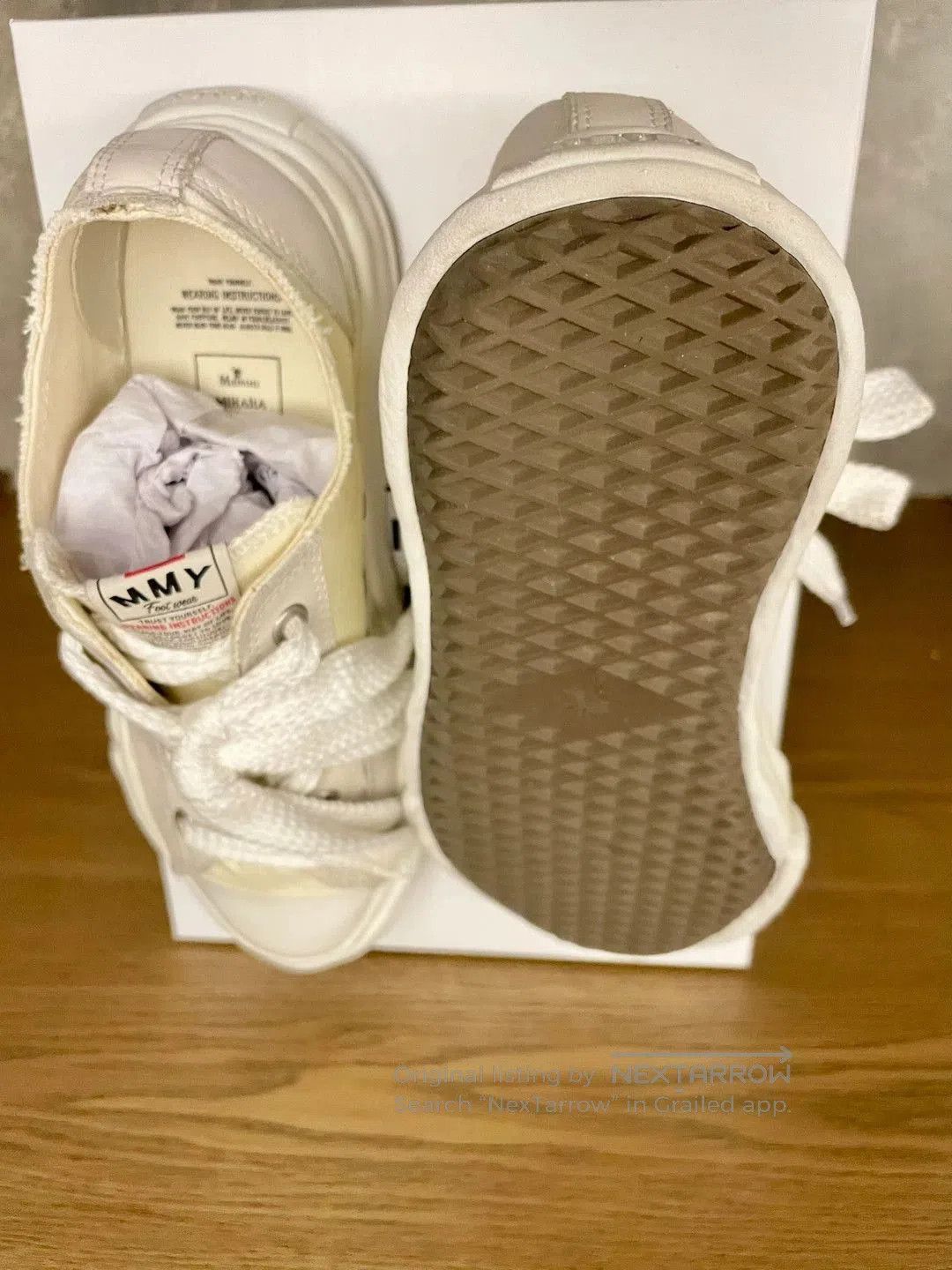 Maison MIHARA YASUHIRO Beige Low-Top Canvas Sneakers Size 8. Size US 8 / EU 41 - 9 Thumbnail