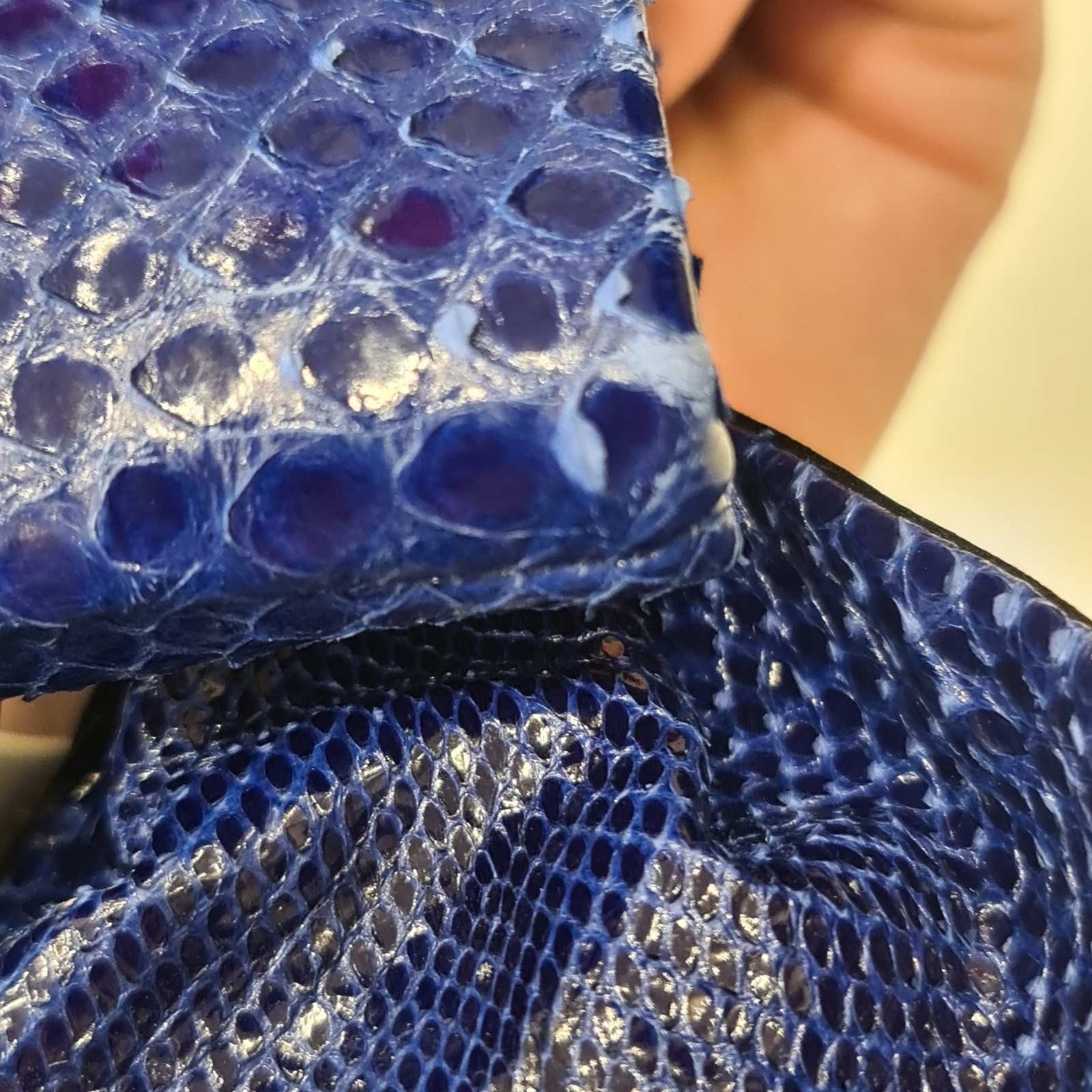 Valentino Valentino Garavani Blue Snakeskin Clutch Bow Bag Size ONE SIZE - 4 Thumbnail