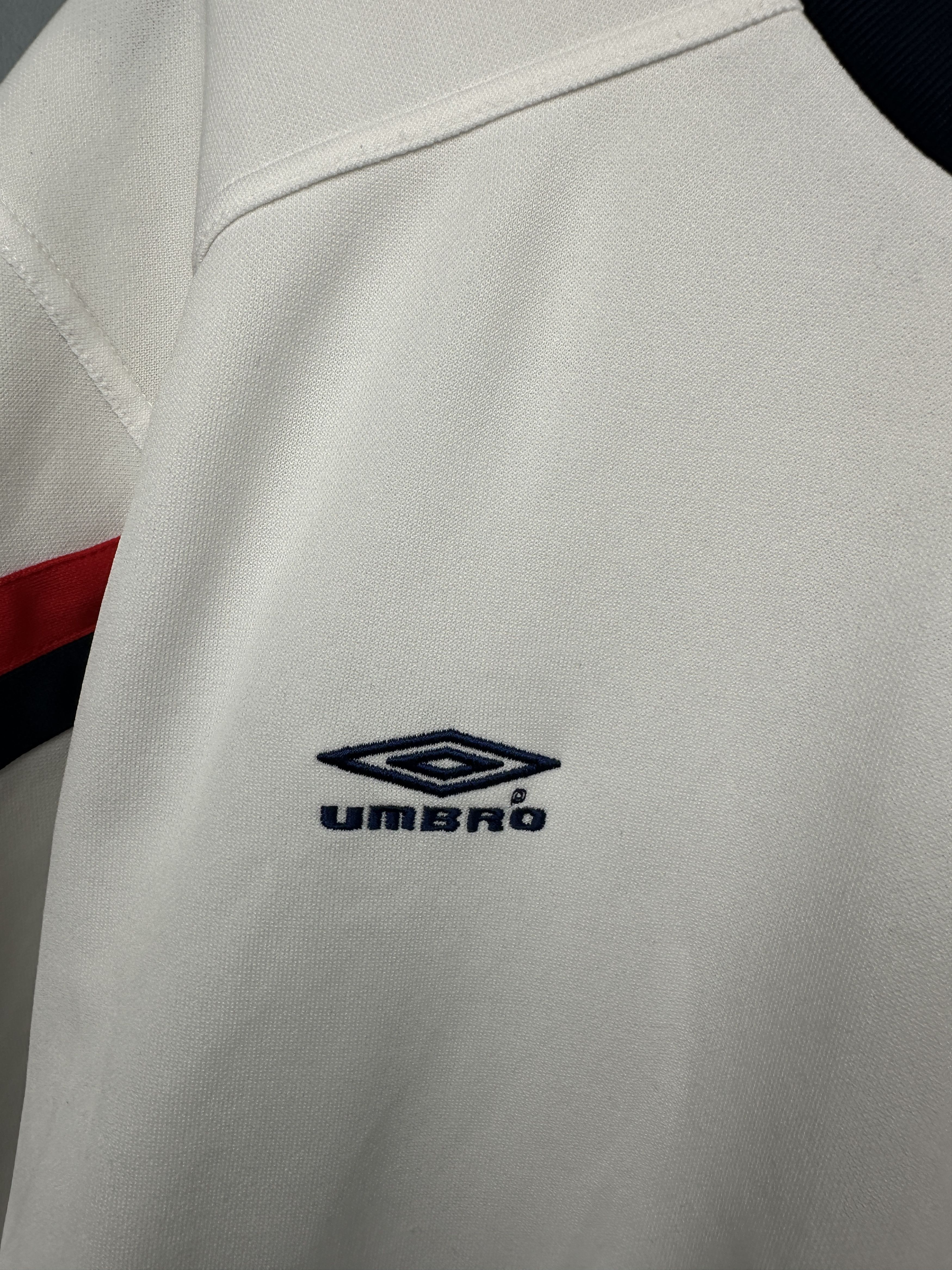 Umbro Umbro England Vintage Jersey T-Shirt Tee Size US XL / EU 56 / 4 - 4 Thumbnail