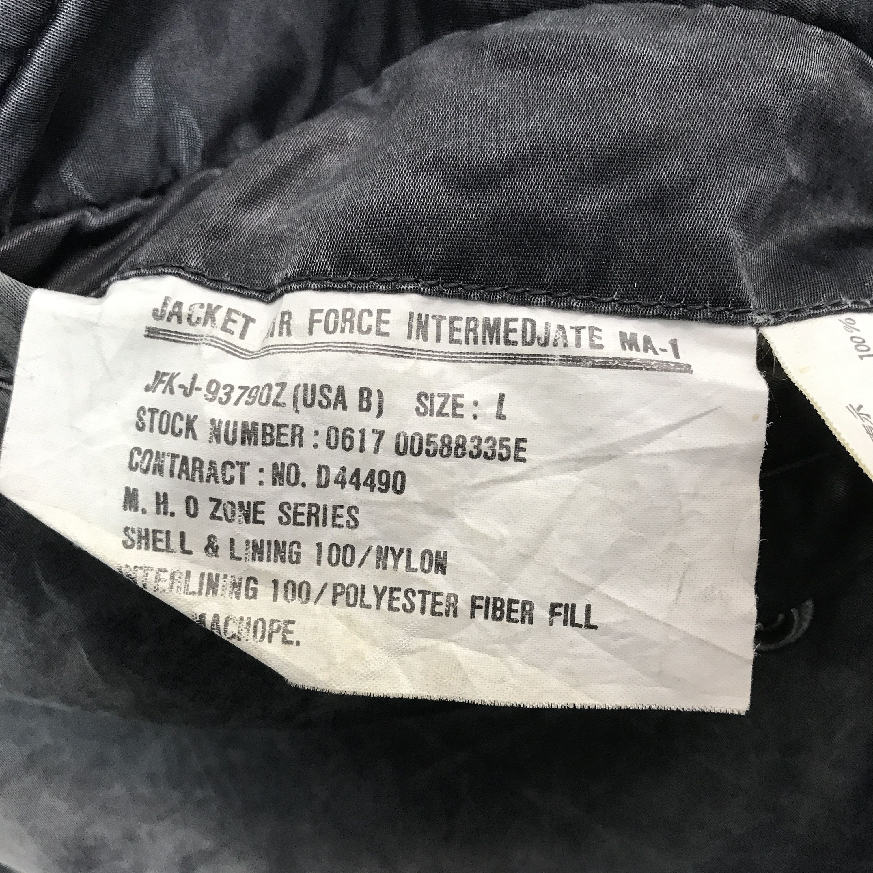 Japanese Brand Vintage Air Force Intermediate Ma-1 Bomber Jacket Size US L / EU 52-54 / 3 - 12 Thumbnail