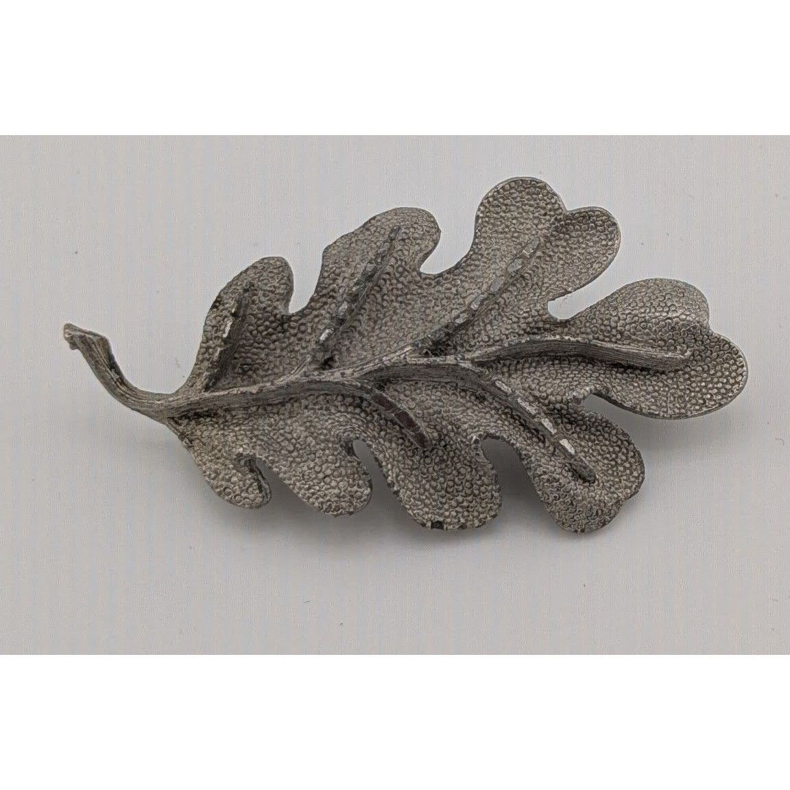 Other Vintage Cottagecore Oak Leaf Brooch Textured Silver Tone Size ONE SIZE - 4 Thumbnail