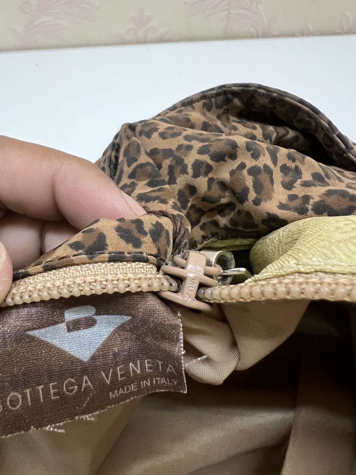 Bottega Veneta Vintage Bottega Veneta Italy Overprint Shoulder Bag Size ONE SIZE - 14 Thumbnail