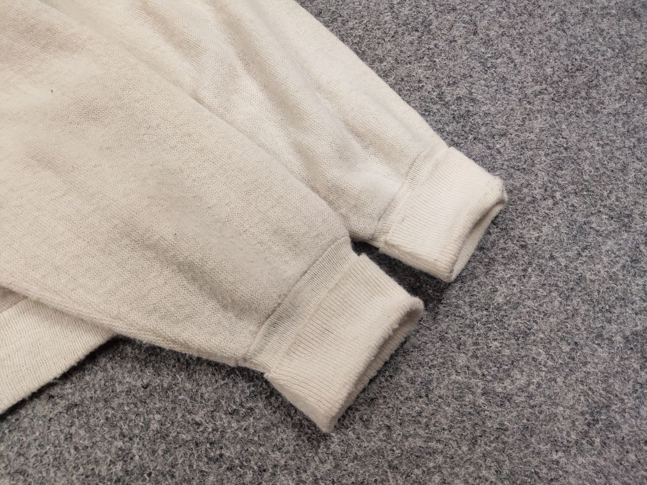 Lacoste Rare Vintage 90's Izod Lacoste Logo Beige cardigan Sweater Size US M / EU 48-50 / 2 - 13 Thumbnail