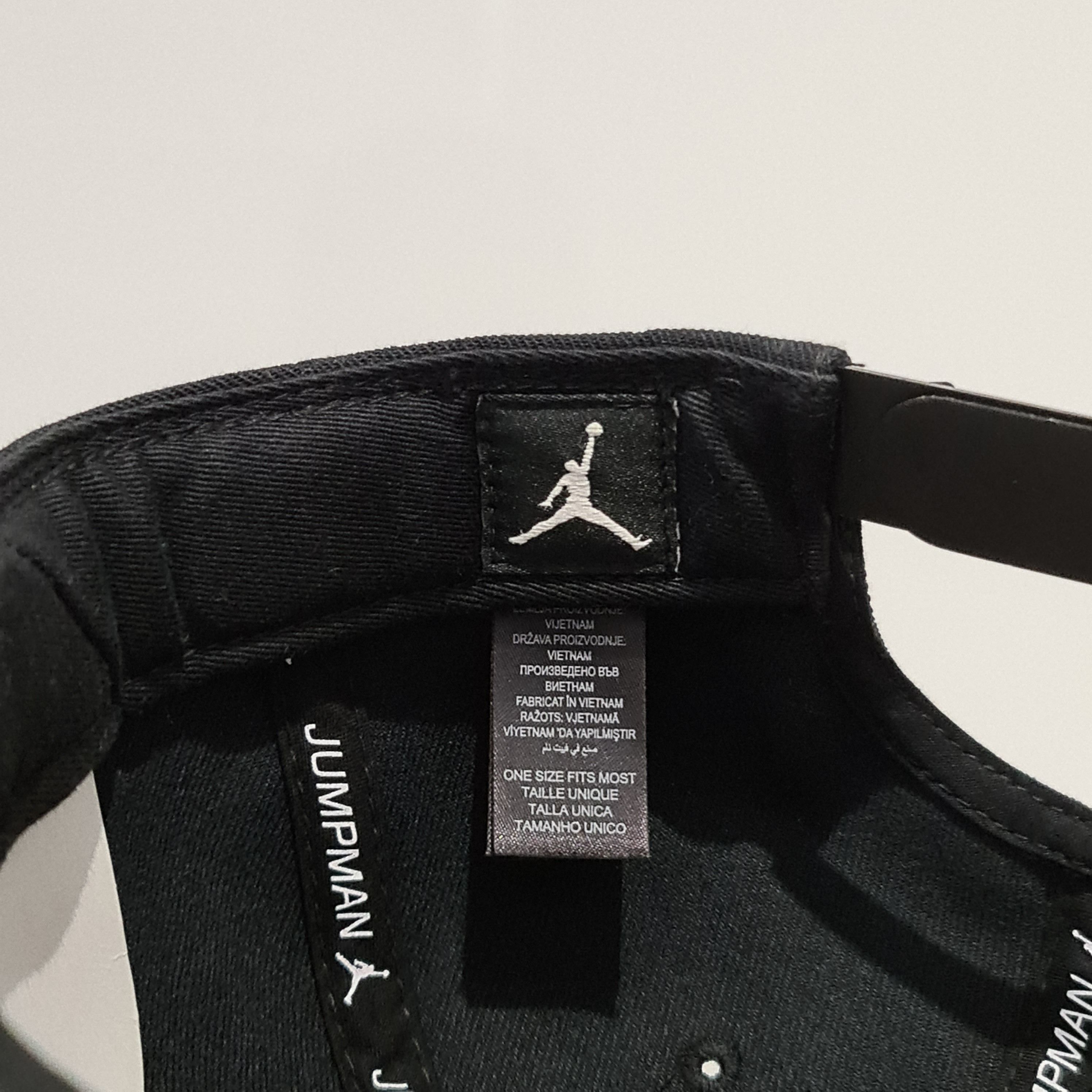 Jordan Brand Jordan Cap Snapback 'Air Jordan Space Jam' Black Size ONE SIZE - 8 Thumbnail