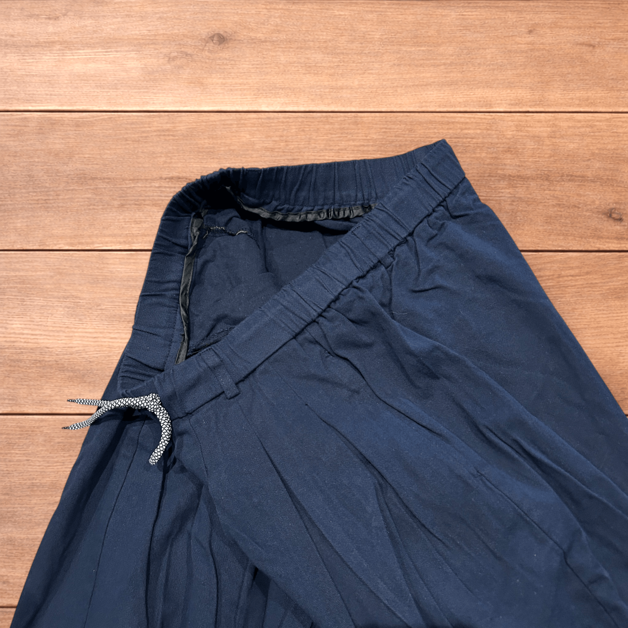 Japanese Brand Super baggy wide leg parachute trousers in dark blue wash. Size US 34 / EU 50 - 5 Thumbnail