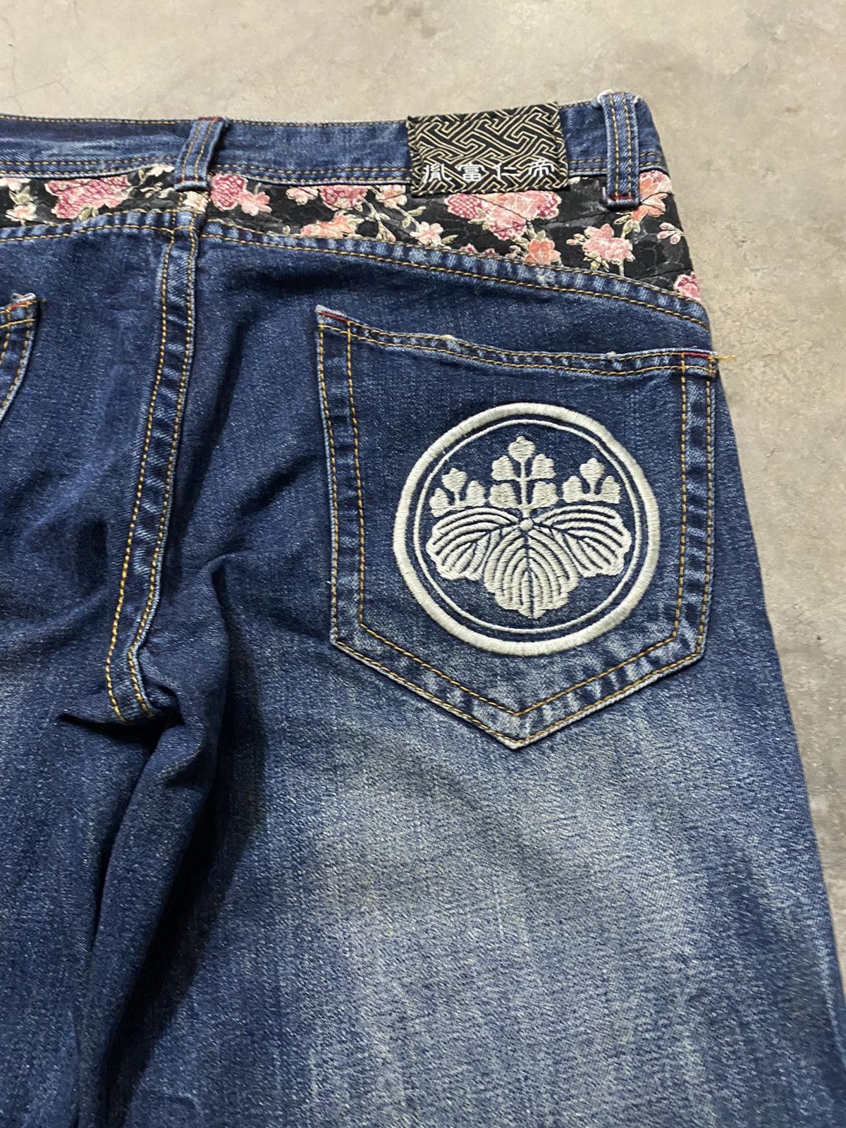 Hysteric Glamour × If Six Was Nine × Tornado Mart Baggy Jeans Japanese Infinity Embroidery Sukajan Japan Size US 34 / EU 50 - 6 Thumbnail