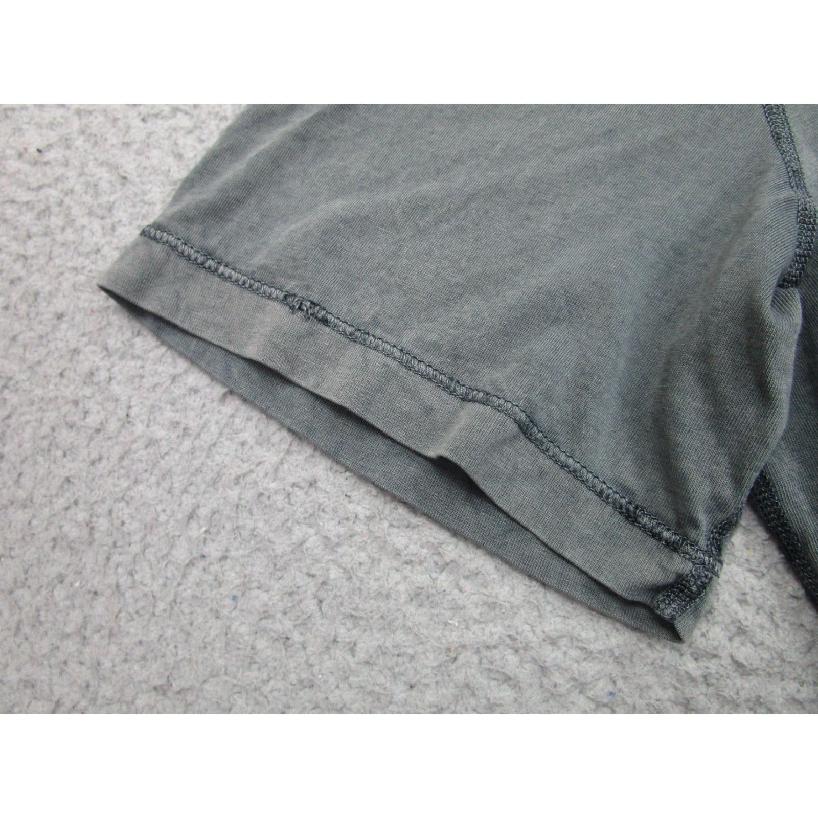 Vintage Minerals Shirt Mens XL Gray V Neck 100% Cotton Soft Tagless Burnout Tee USA Shirt Mens XL Gray V-Neck T-Shirt 100% Cotton Tagless Burnout USA Size US XL / EU 56 / 4 - 7 Thumbnail
