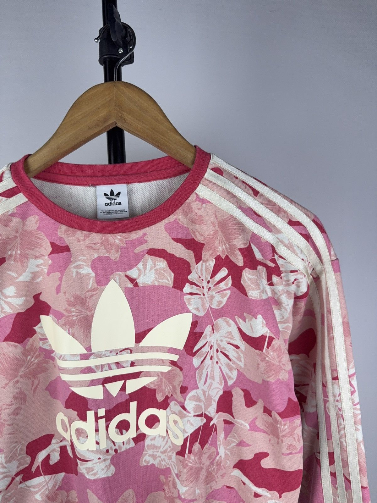 Adidas Vintage style Big Logo Floral pattern sweatshirt Size S / US 4 / IT 40 - 2 Thumbnail