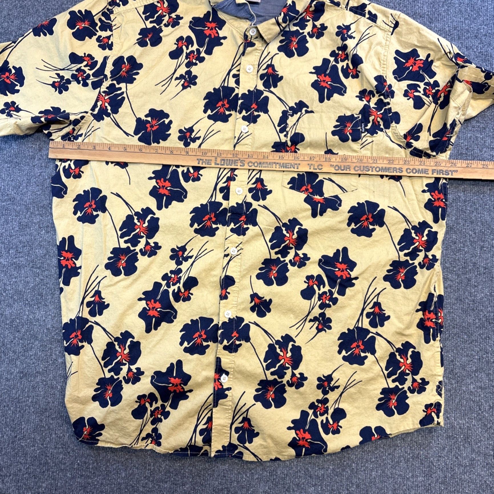 Hurley Hurley Men’s Short Sleeve Woven Patio Shirt XXL Maple Cream Multicolor Button‑Up Collared 98% Cotton 2% Spandex Size US XXL / EU 58 / 5 - 4 Thumbnail