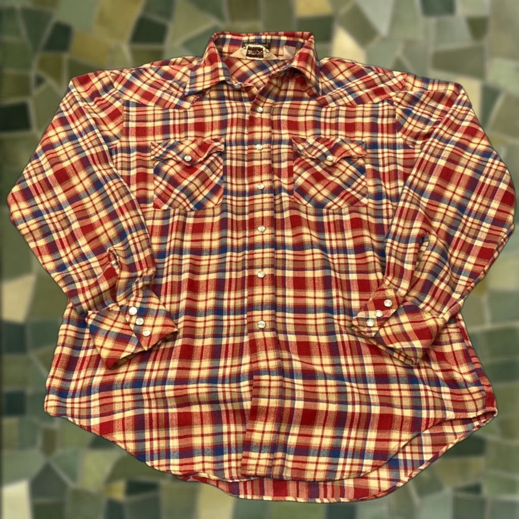 Vintage VINTAGE Campus Men's Flannel Shirt Long Sleeve Button-Up Western Plaid Pearl Snap Large Red Size US L / EU 52-54 / 3 - 1 Thumbnail
