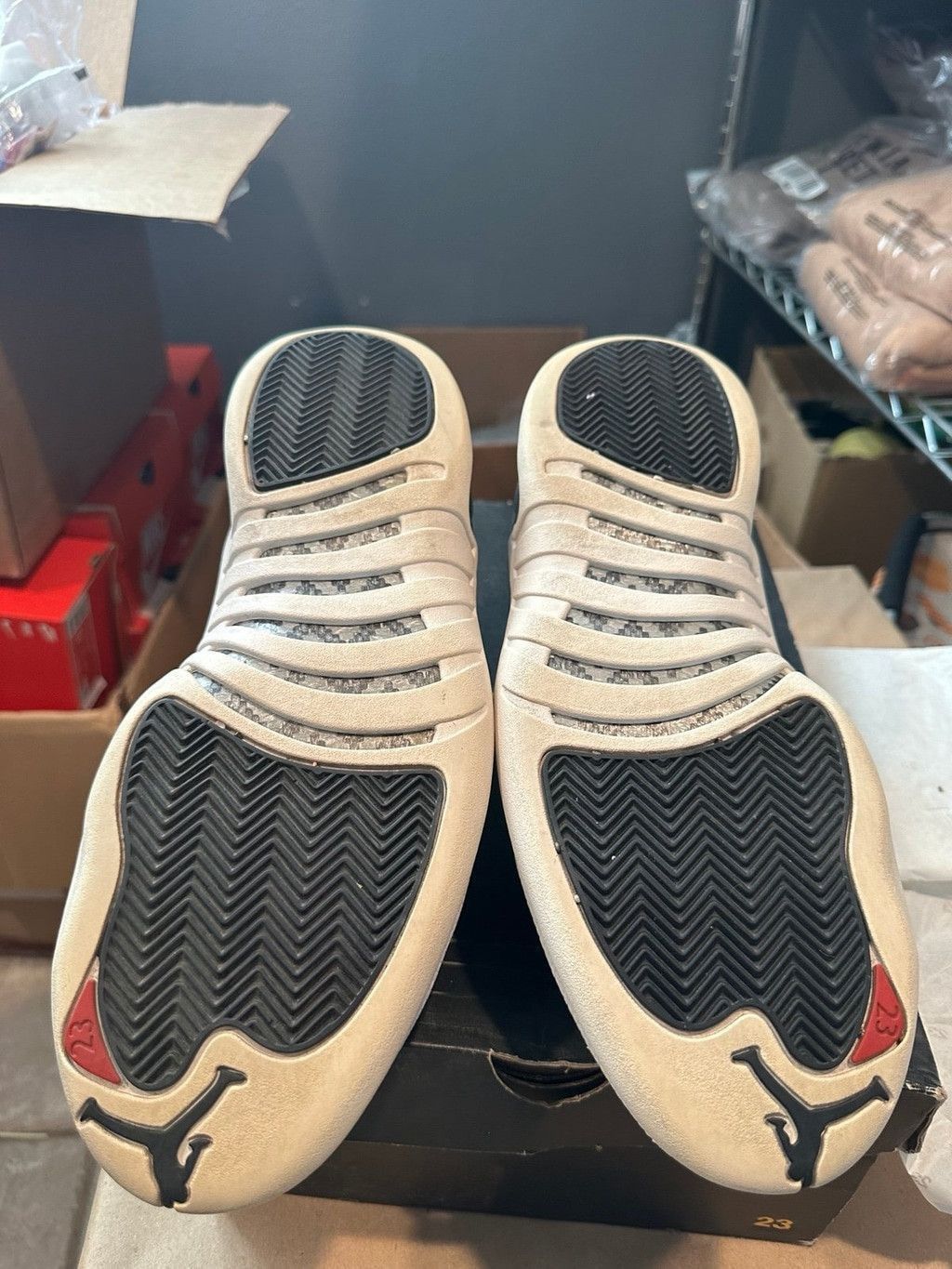 Jordan Brand Jordan 12 low OG playoffs 2017 pre owned Size US 10.5 / EU 43-44 - 3 Thumbnail
