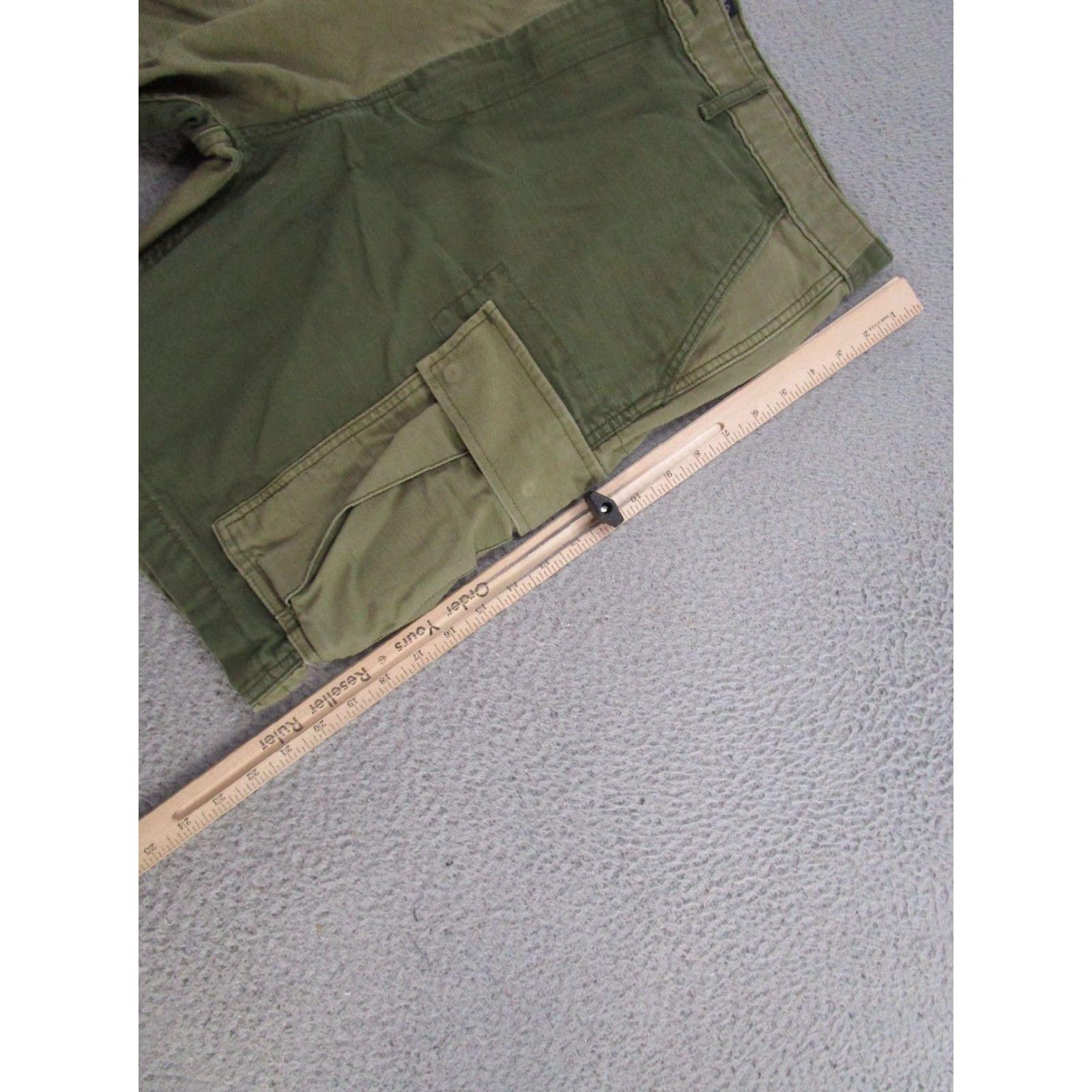 Levi's VTG Levi’s 2 Tone Green Cargo Shorts Levi’s Shorts Men 36 Denim Cotton Cargo Pocket 90s Grunge Vintage Green нэм Size US 36 / EU 52 - 6 Thumbnail