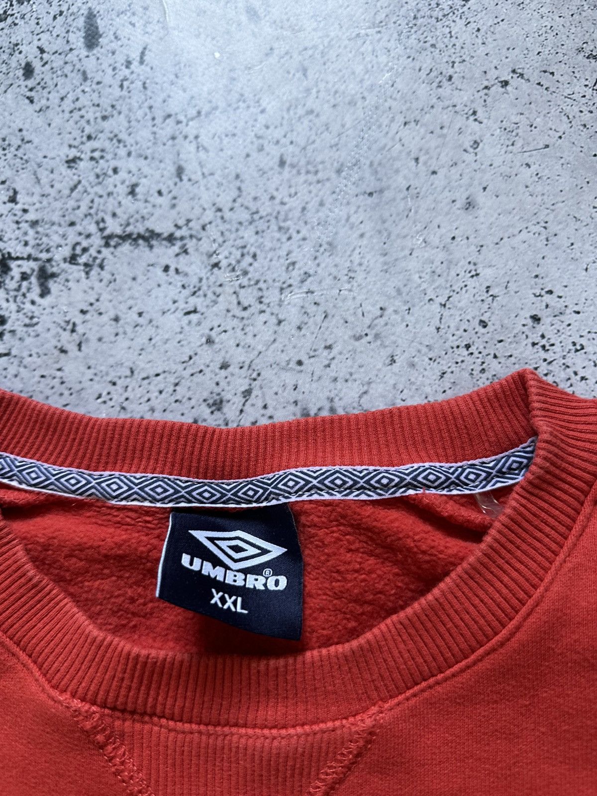 Umbro Vintage Umbro Embroidered Mini Logo Red Sweatshirt Y2K USA Size US XXL / EU 58 / 5 - 3 Thumbnail