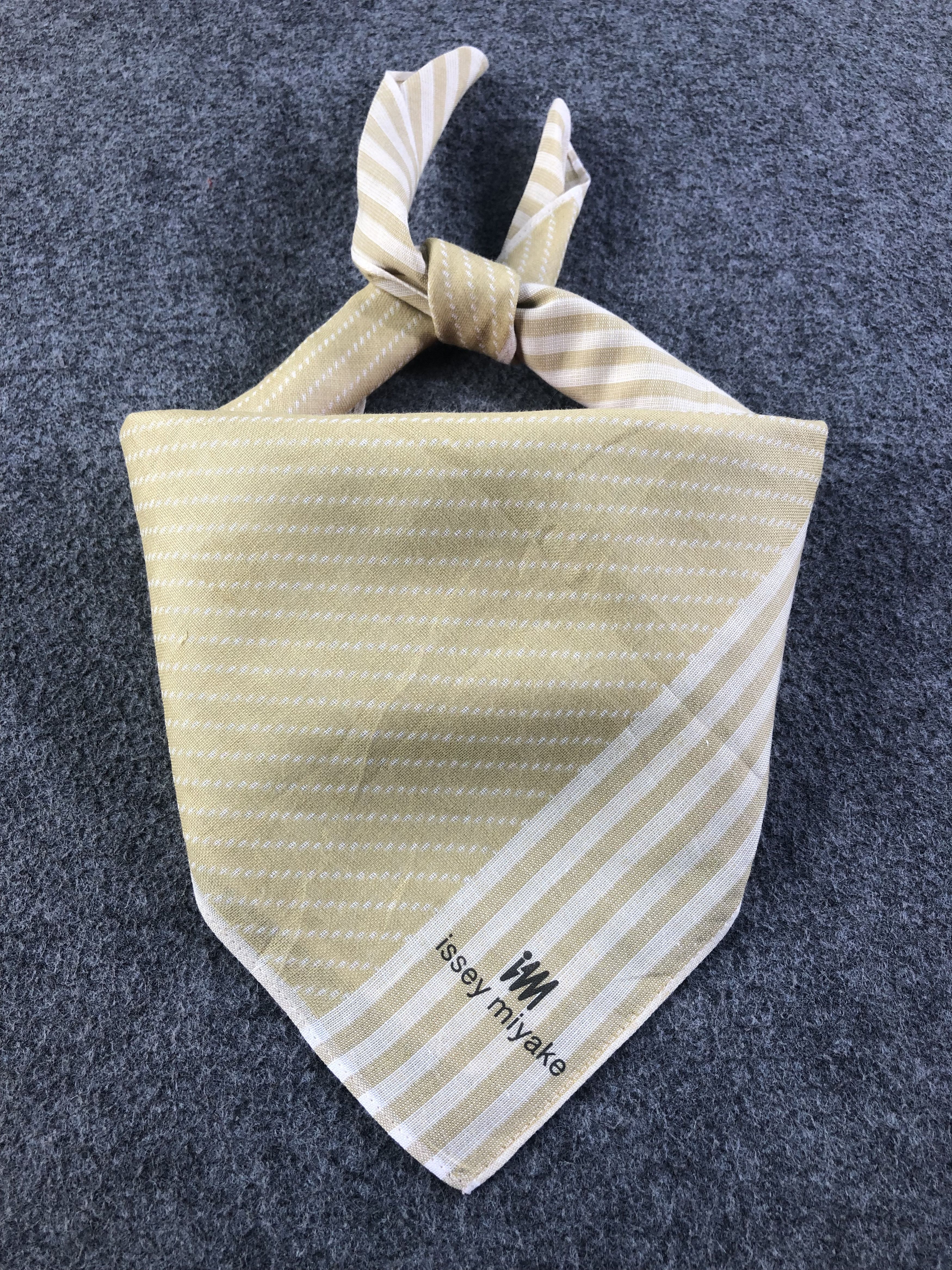 Issey Miyake Issey Miyake Handkerchief / Bandana / Neckerchief Size ONE SIZE - 1 Thumbnail