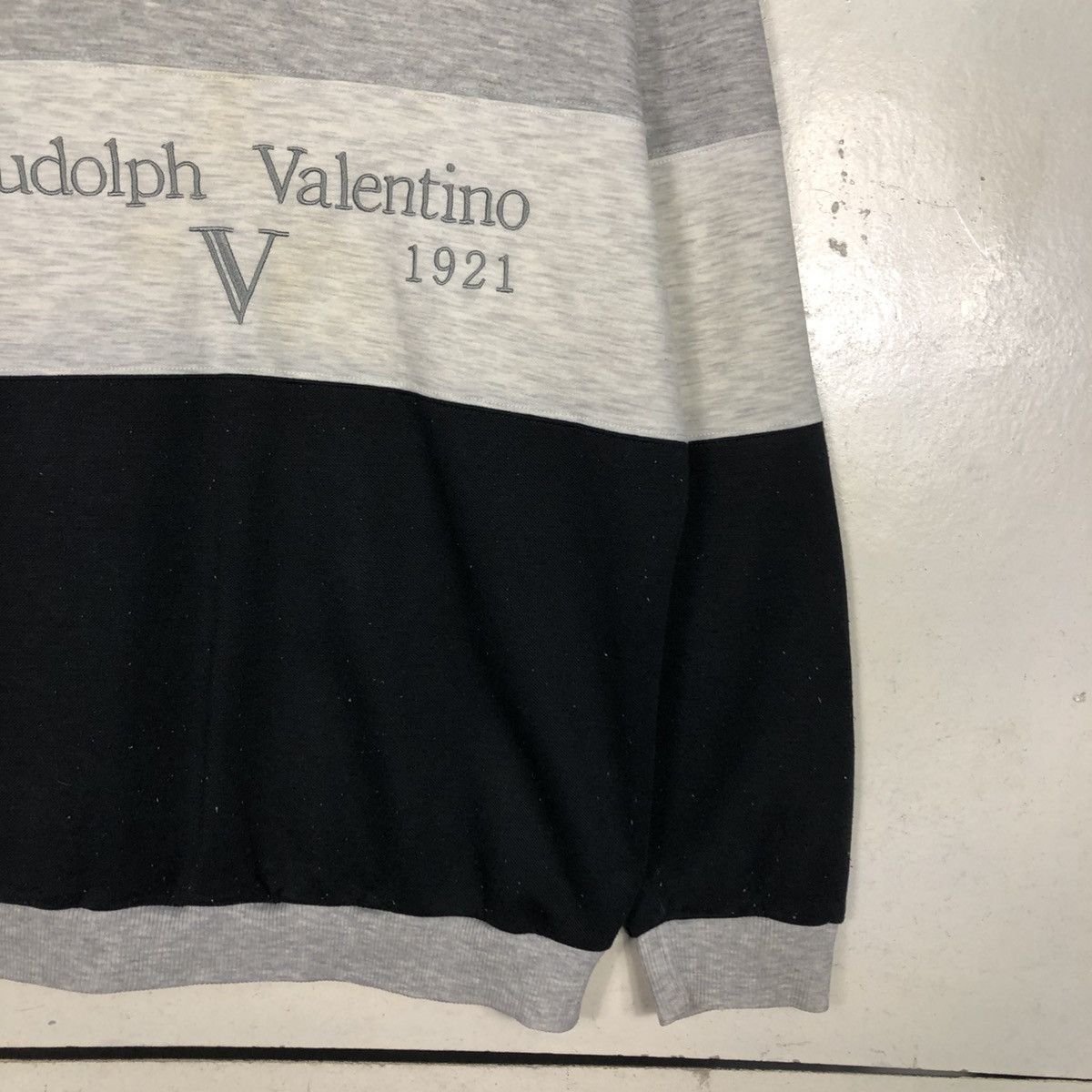 Japanese Brand 📌Vintage Sweatshirt Rudolf Valentino Big Logo Size US M / EU 48-50 / 2 - 7 Thumbnail