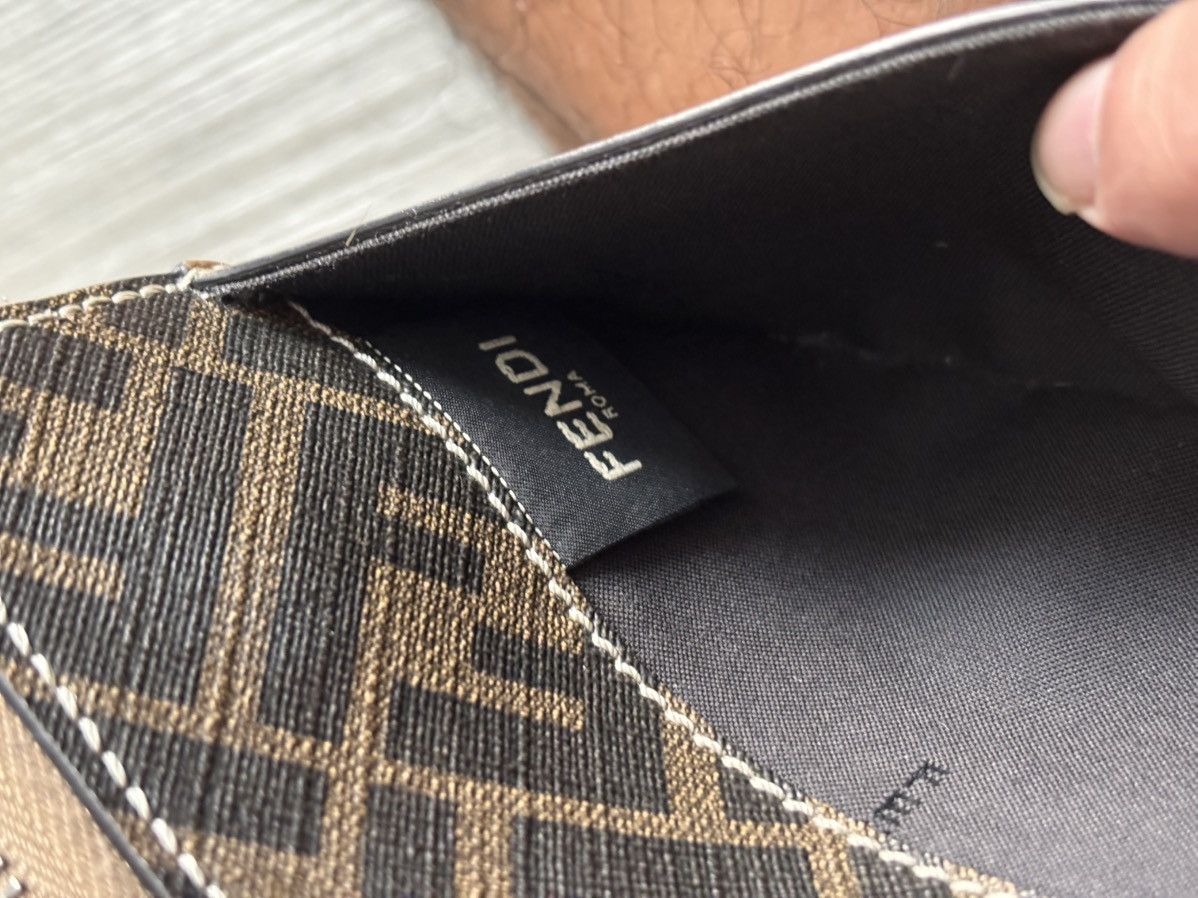 Fendi Fendi Mini FF Logo Crossbody Bag – Brown Leather & Canvas Size ONE SIZE - 8 Thumbnail