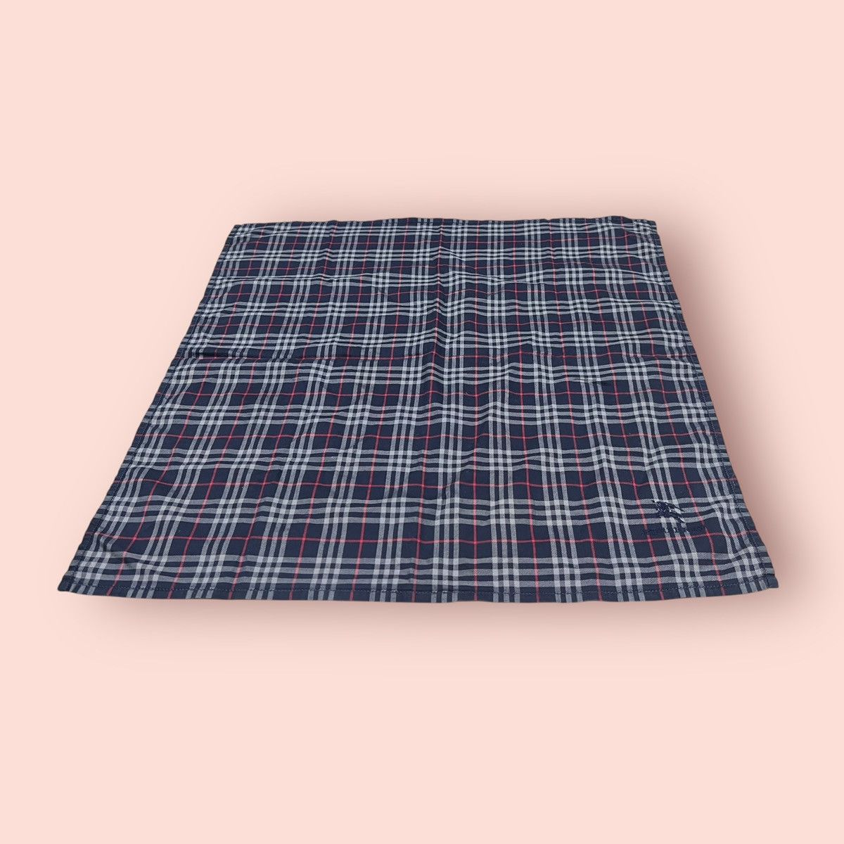 Burberry × Designer ICONIC BURBERRY BLACK LABEL PLAID NOVA CHECK HANDKERCHIEF Size ONE SIZE - 7 Thumbnail