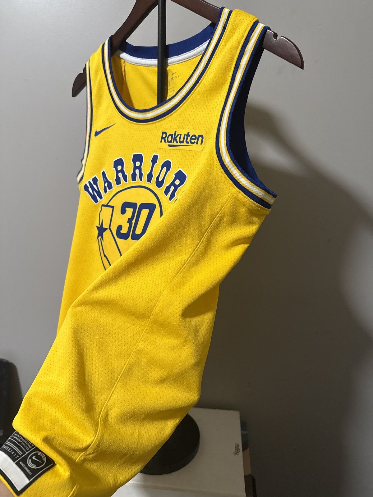 Nike Retro Golden State Warriors Jersey Size US S / EU 44-46 / 1 - 10 Thumbnail
