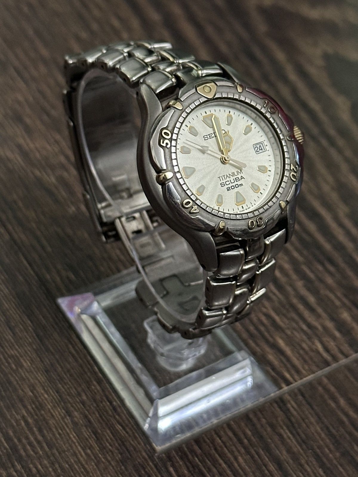 90's Seiko Scuba Titanium Rarest 200M Diver Wrist-Watch