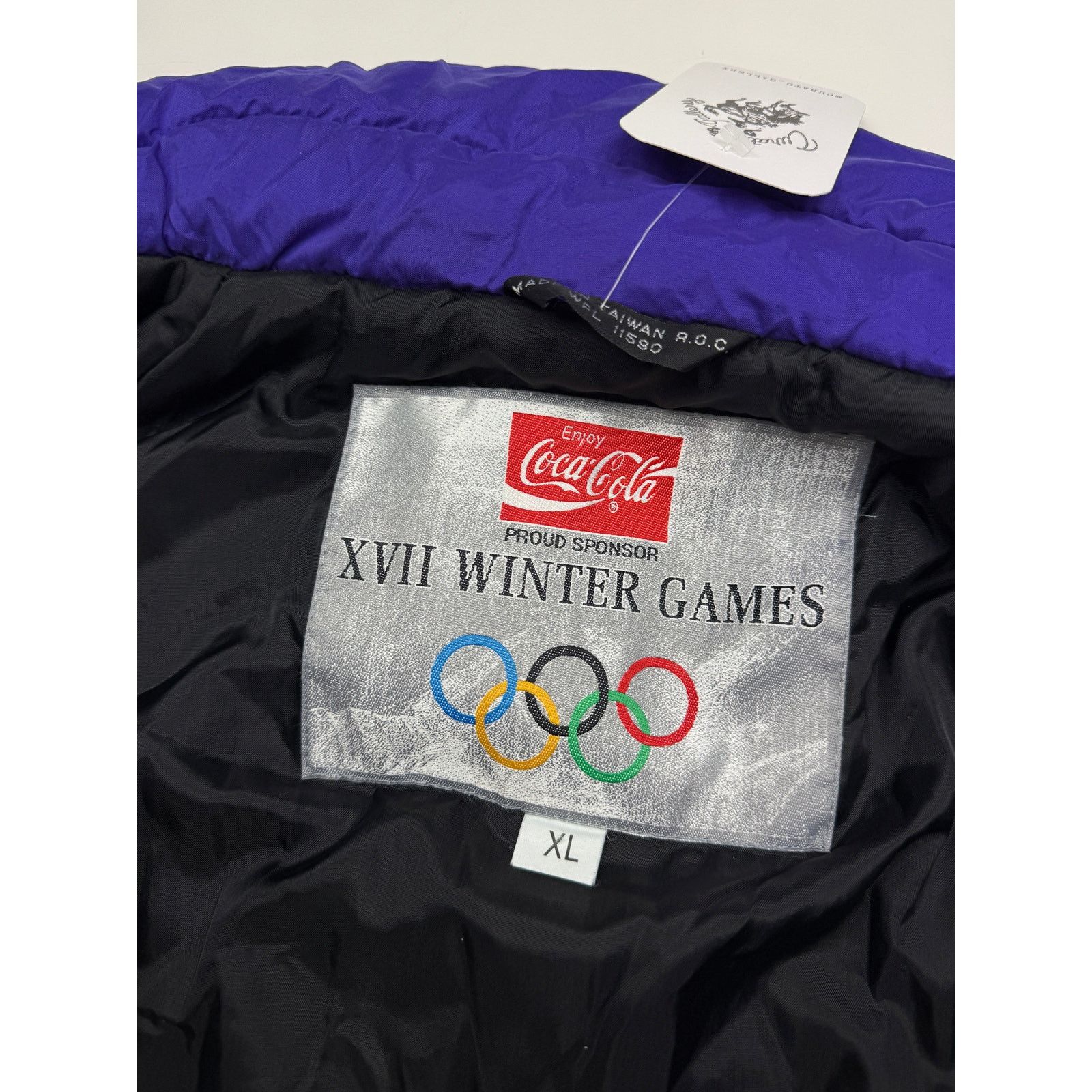 Vintage Vintage 1994 Lillehammer Olympics Coca Cola Jacket Size XL Size US L / EU 52-54 / 3 - 3 Thumbnail