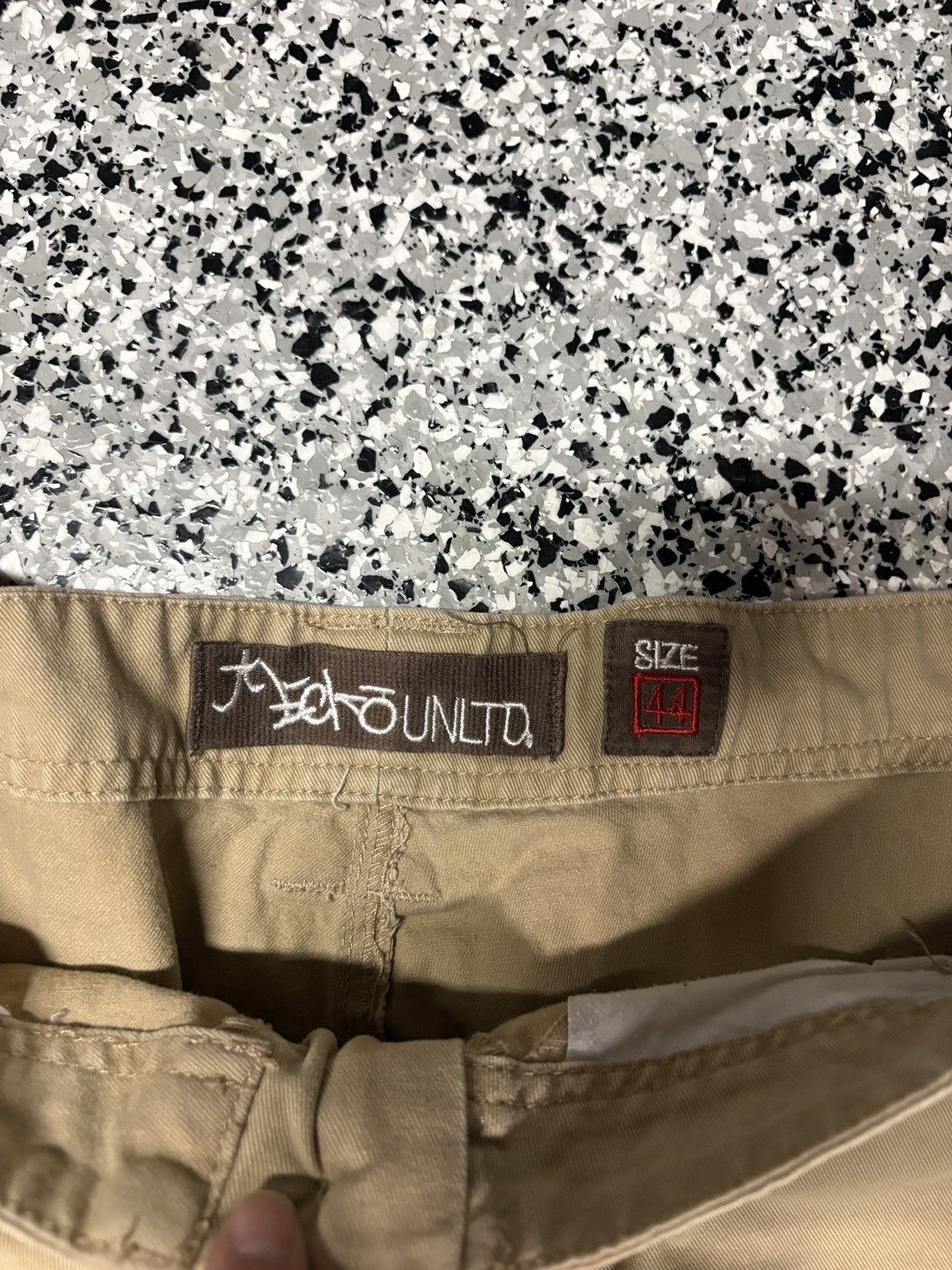 Ecko Unltd. 2000s Ecko Untld. Tan Cargo Baggy Fit Shorts Size 44 Size US 44 / EU 60 - 3 Thumbnail