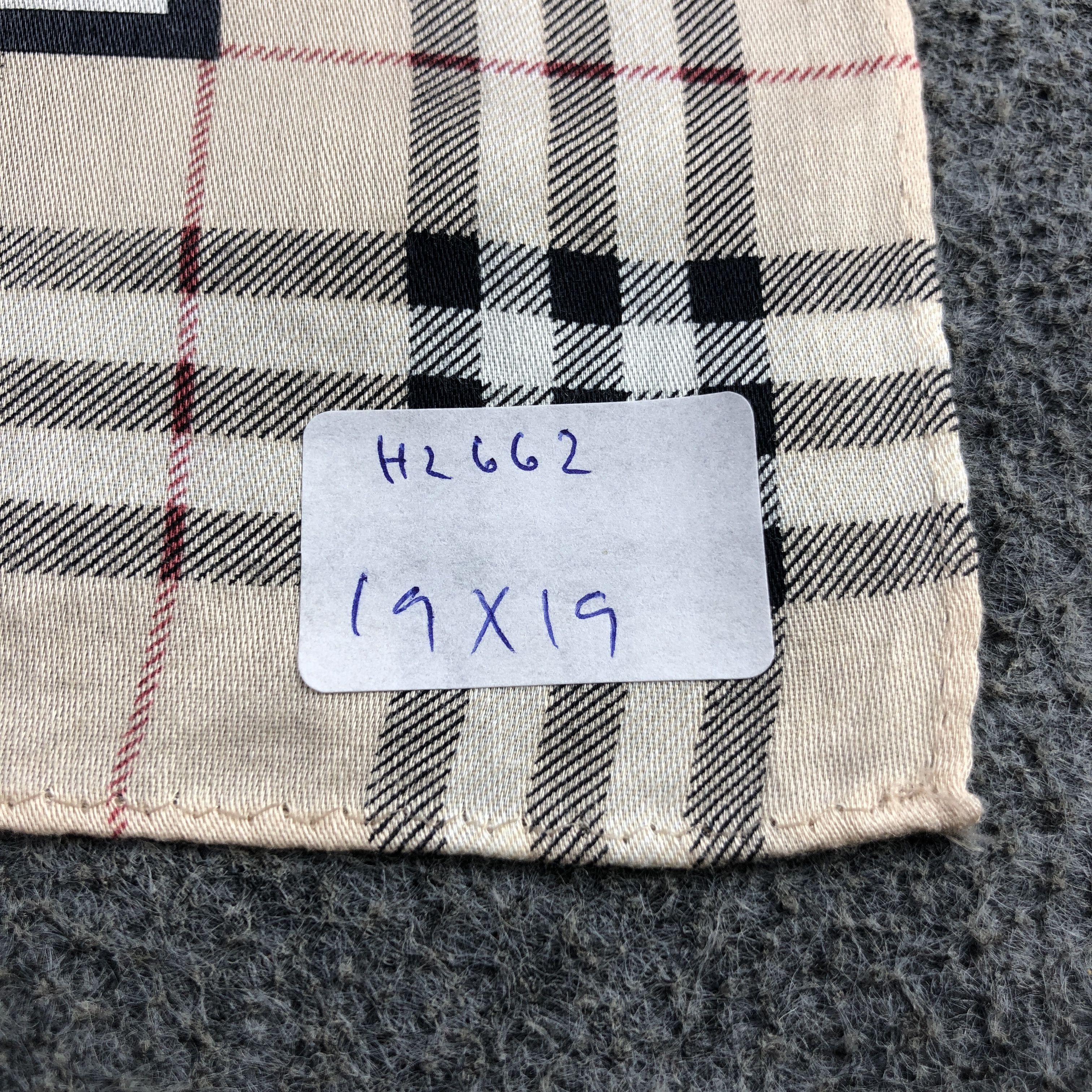 Burberry Burberry Handkerchief Neckerchief Bandana H2662 Size ONE SIZE - 11 Thumbnail