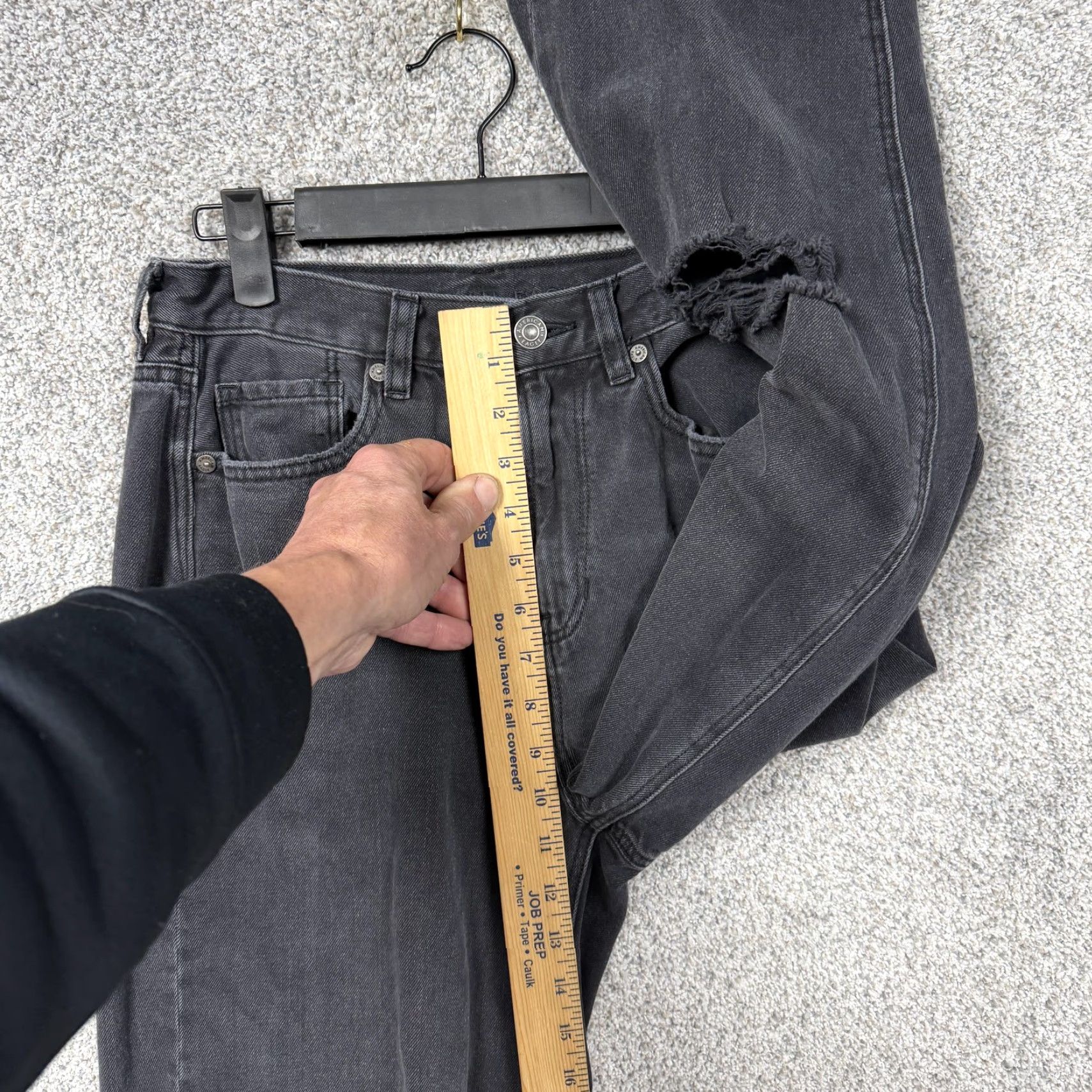 American Eagle Outfitters American Eagle Outfitters Relaxed Mom Jeans Womens 4 Long Black Distressed Denim Indie Edgy Jeans Trousers Footwear Not Included Size 27" / US 4 / IT 40 - 5 Thumbnail