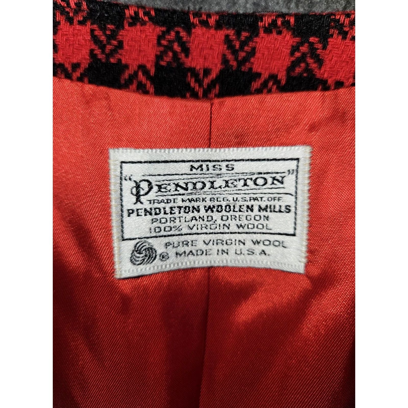 Pendleton VINTAGE Pendleton Blazer Womens 6 Red Black Houndstooth Wool Jacket Made USA 80s Size M / US 6-8 / IT 42-44 - 2 Thumbnail