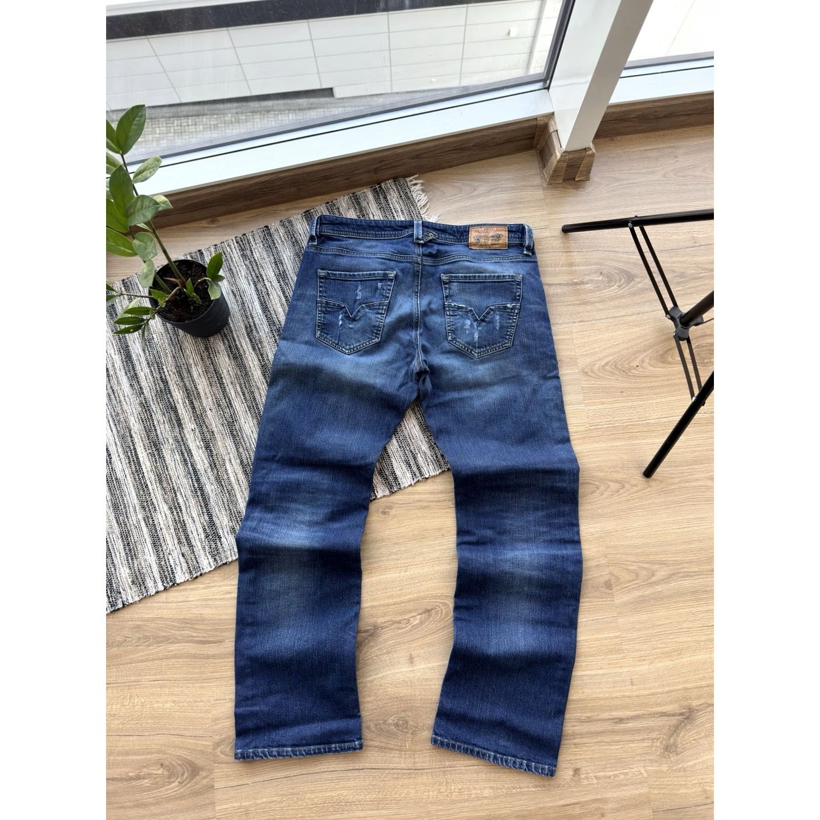 Diesel Diesel Jeans Vintage Big Logo Y2K Denim Pants Men Size 33 Blue Logo 90s Streetwear Straight Regular Inseam 30in Size US 33 - 5 Thumbnail