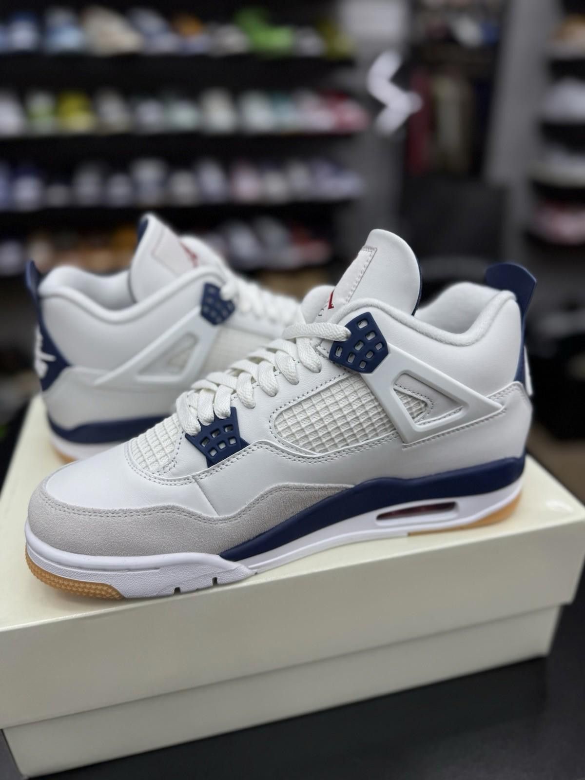 Jordan Brand Jordan 4 Navy SB Men’s Size 10 (DR5415-100) Brand NEW Size US 10 / EU 43 - 5 Thumbnail