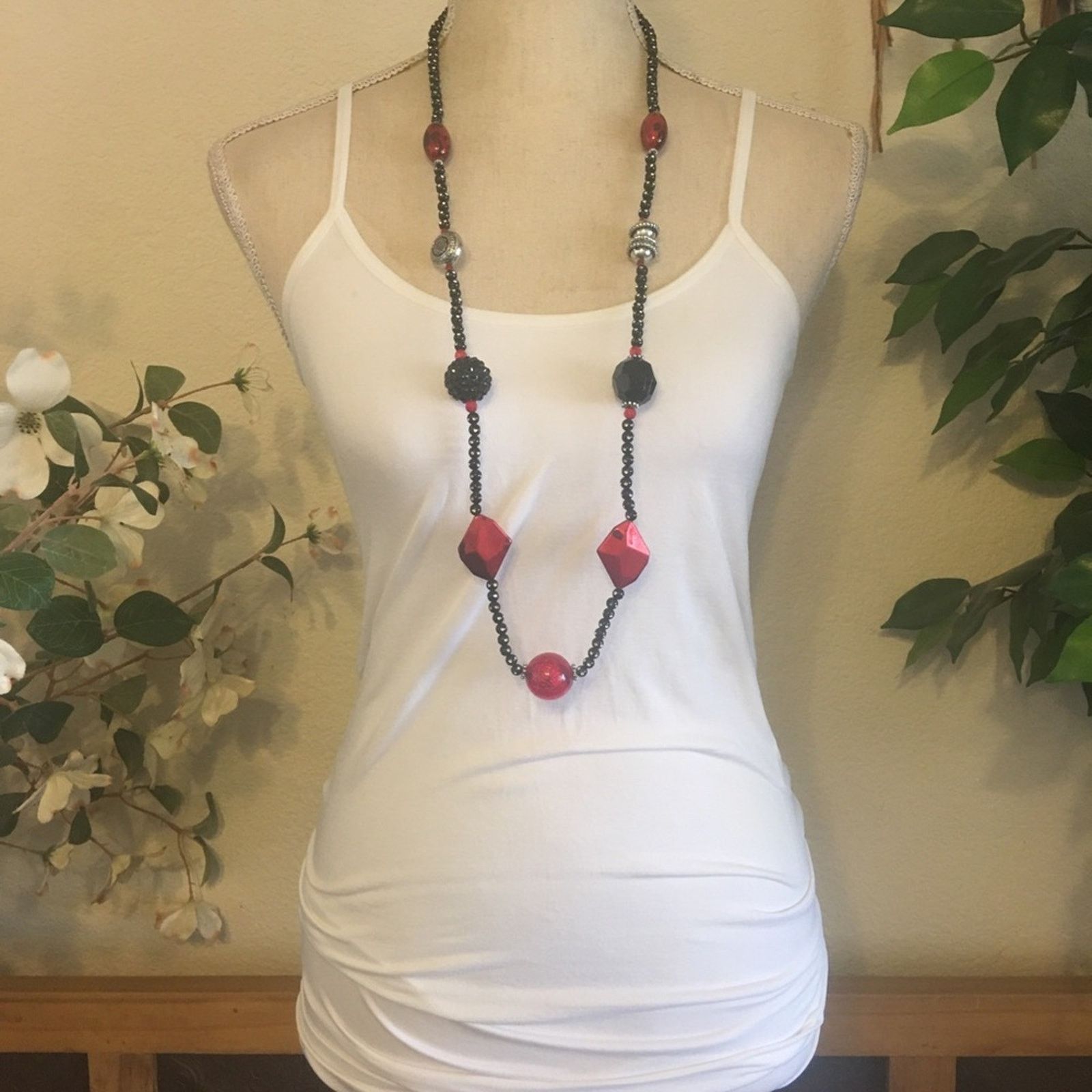 Jewelry Red black and silver beaded long necklace Size ONE SIZE - 3 Thumbnail