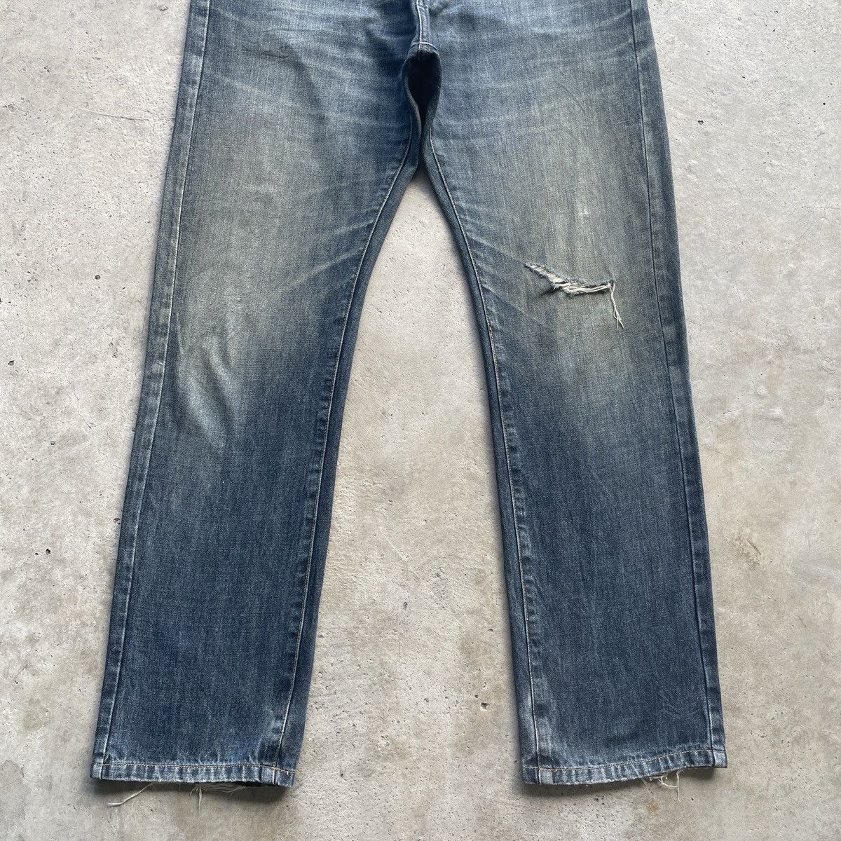 Japanese Brand Japanese Vintage Faded Jeans Denim Pants Distressed W35 Size US 35 - 4 Thumbnail