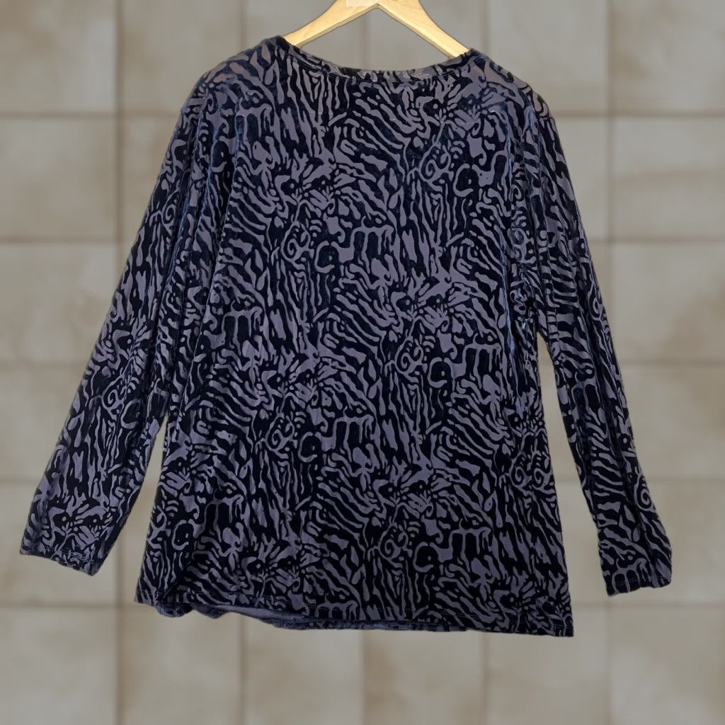 Vintage HANNAH Women's Black Velvet Deep Purple Top XL Tunic Blouse Long Sleeve Round Neck Fairy Gothic Casual Size XL / US 12-14 / IT 48-50 - 1 Thumbnail