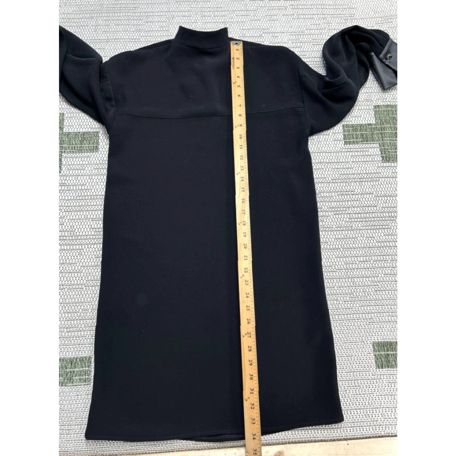 Vince Vince Blouson Dress Womens XS Black Short Sleeve V-Neck Pullover Party/Cocktail Casual 3/4? Size XS / US 0-2 / IT 36-38 - 7 Thumbnail